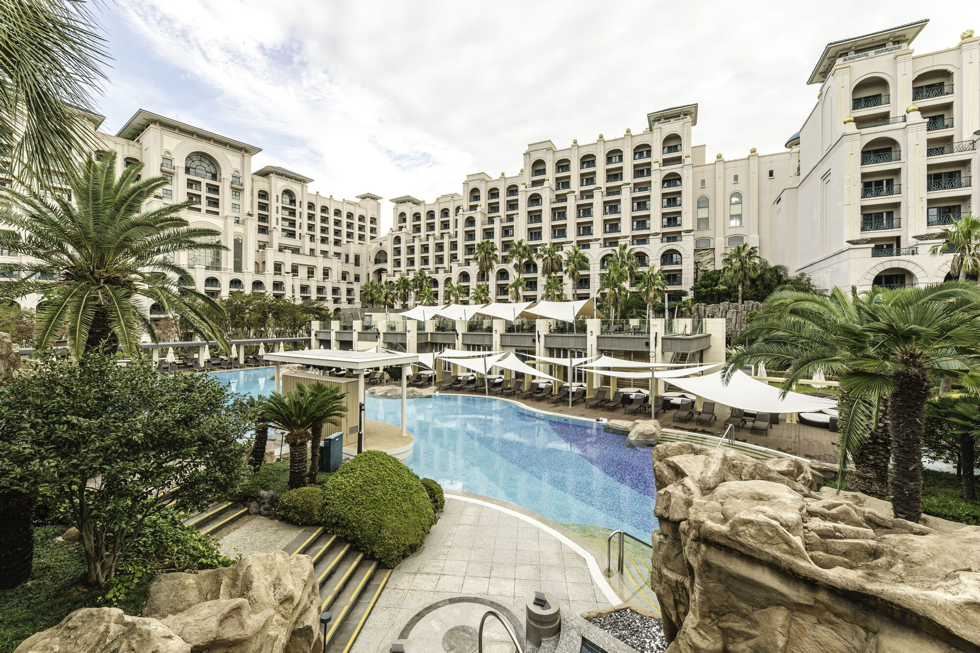 Exterior & Views 2, Lotte Hotel Jeju, Seogwipo