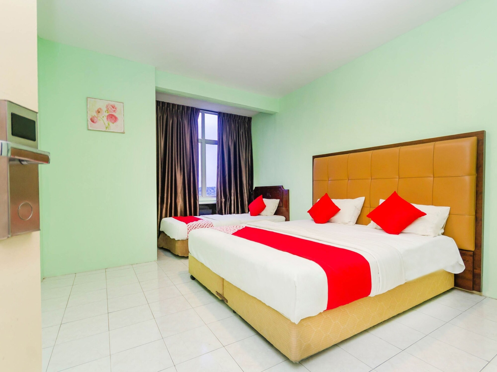 Bedroom 3, OYO 624 Aero Hotel, Kulaijaya