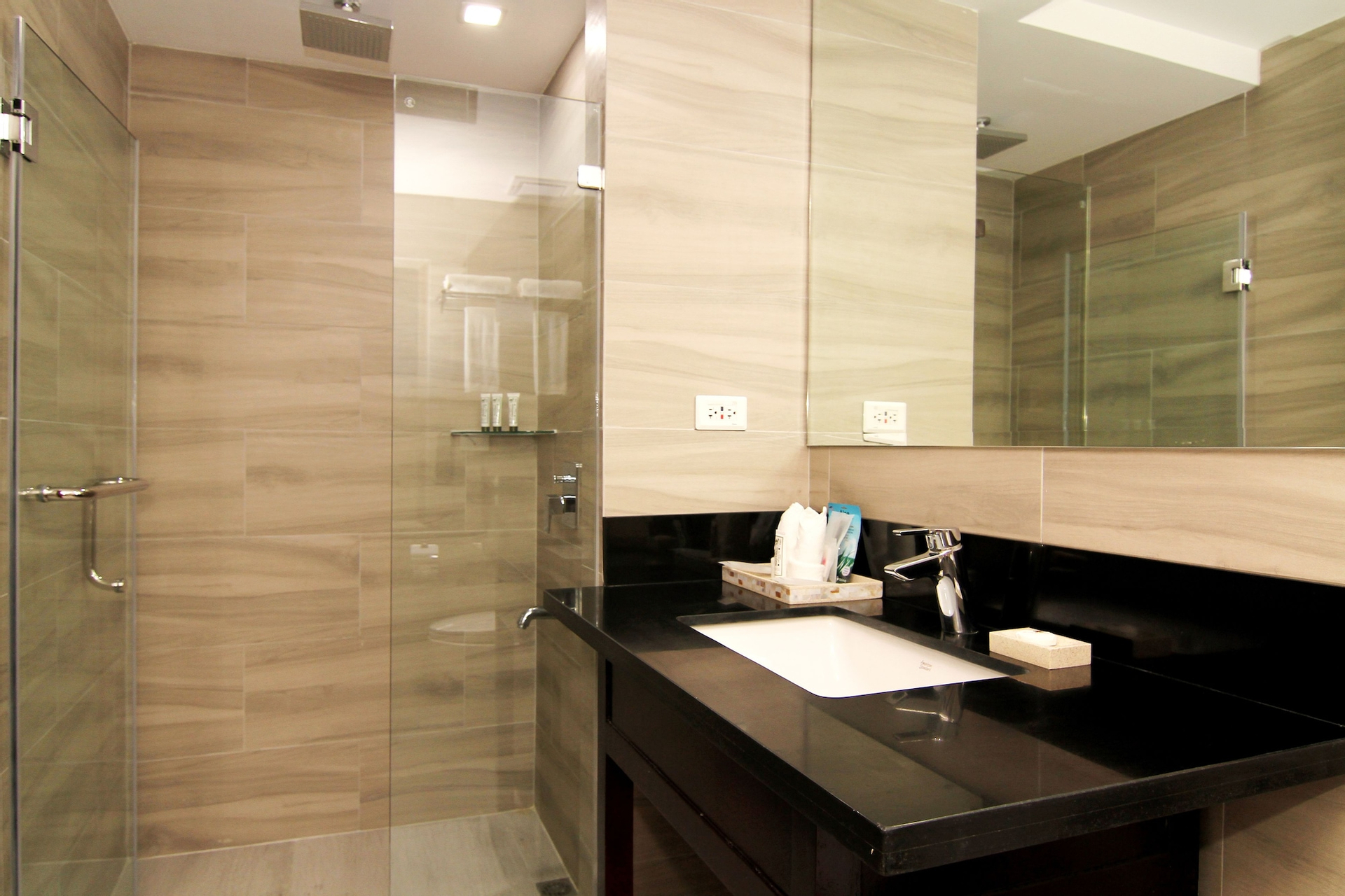 Bedroom 4, Grand Xing Imperial Hotel, Iloilo City