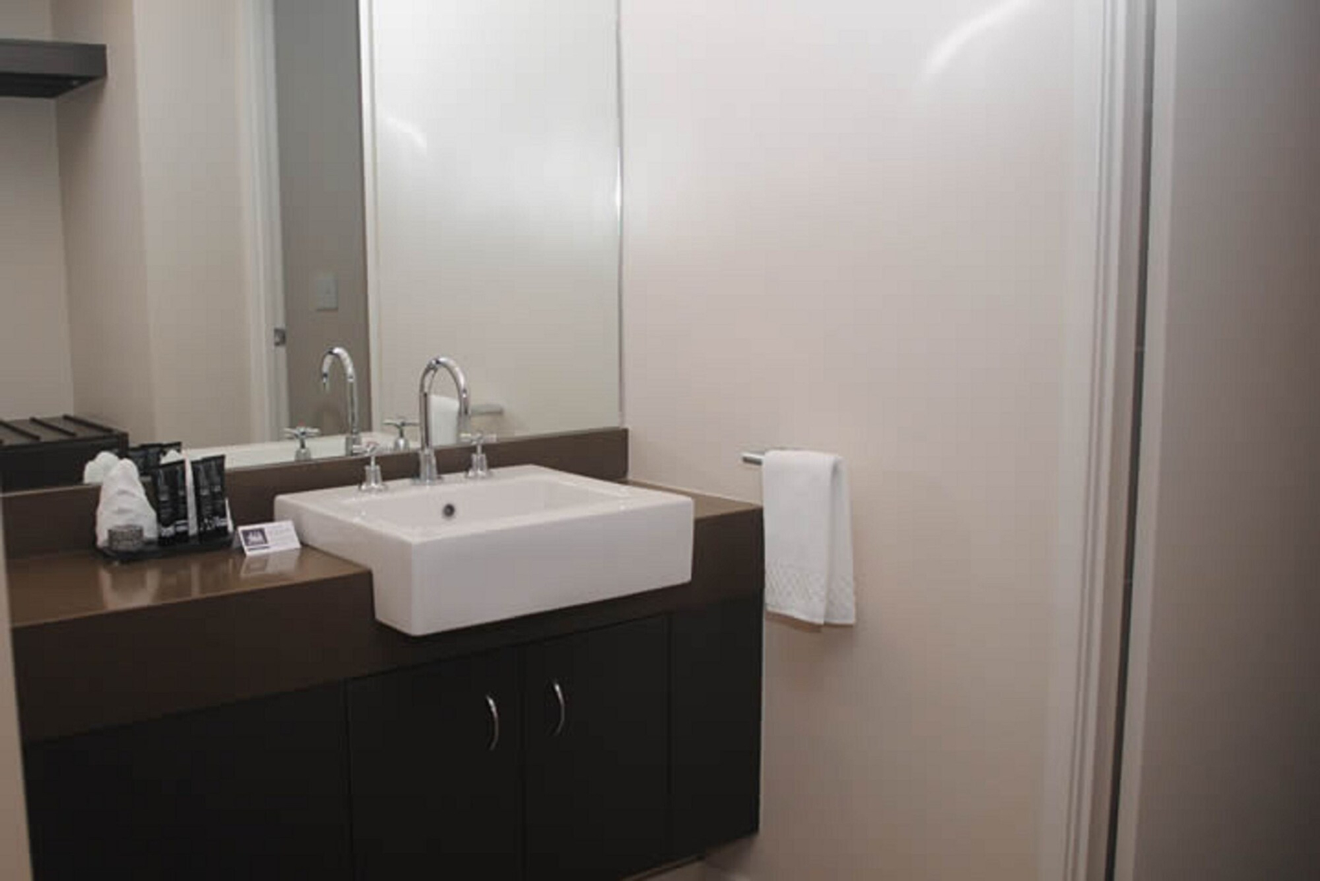 Bedroom 3, Sovereign Resort Hotel, Cook