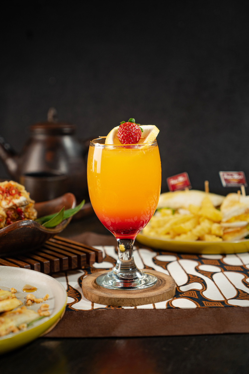 Food & Drinks