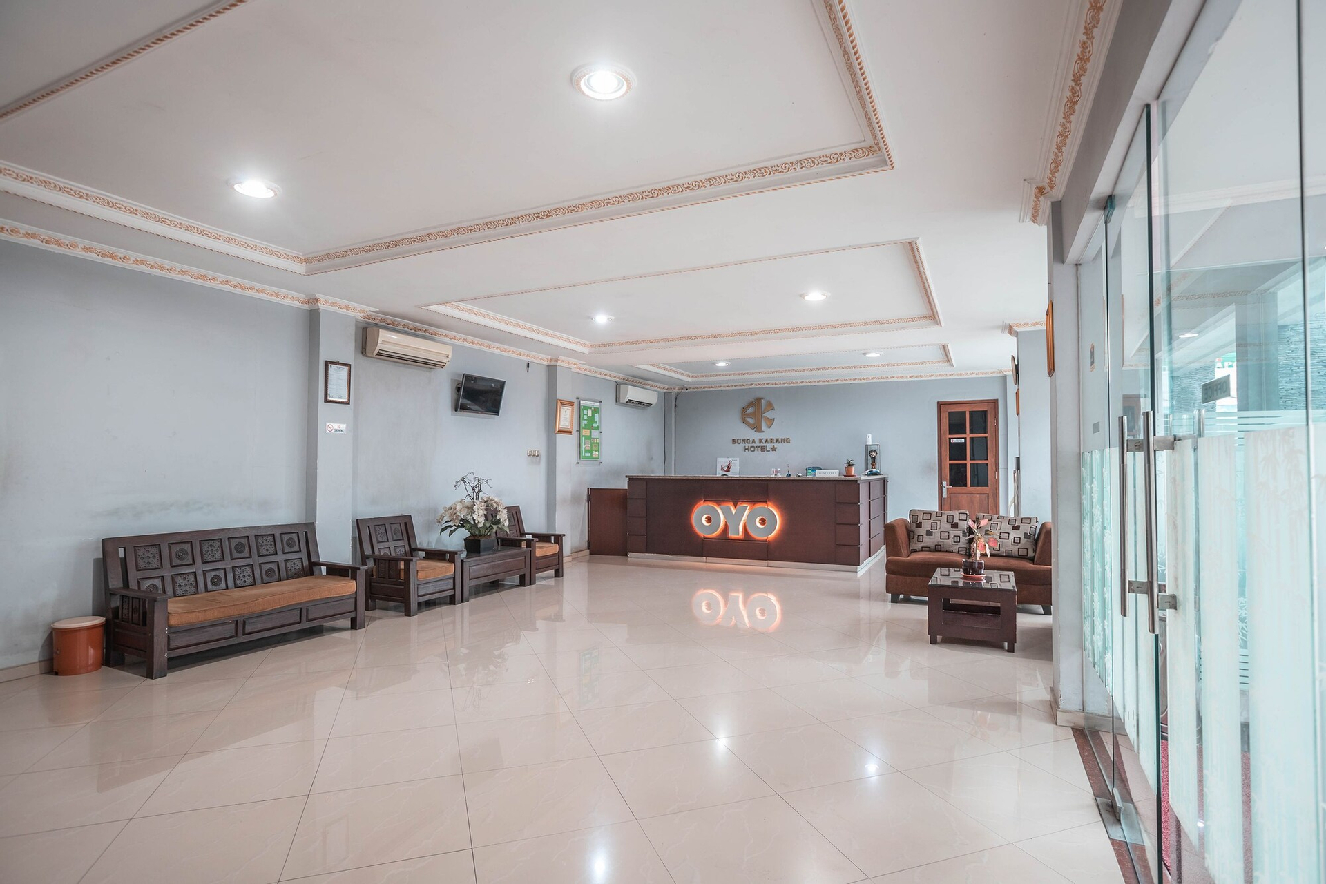 Public Area 3, Super OYO 686 Bunga Karang Hotel, Bekasi