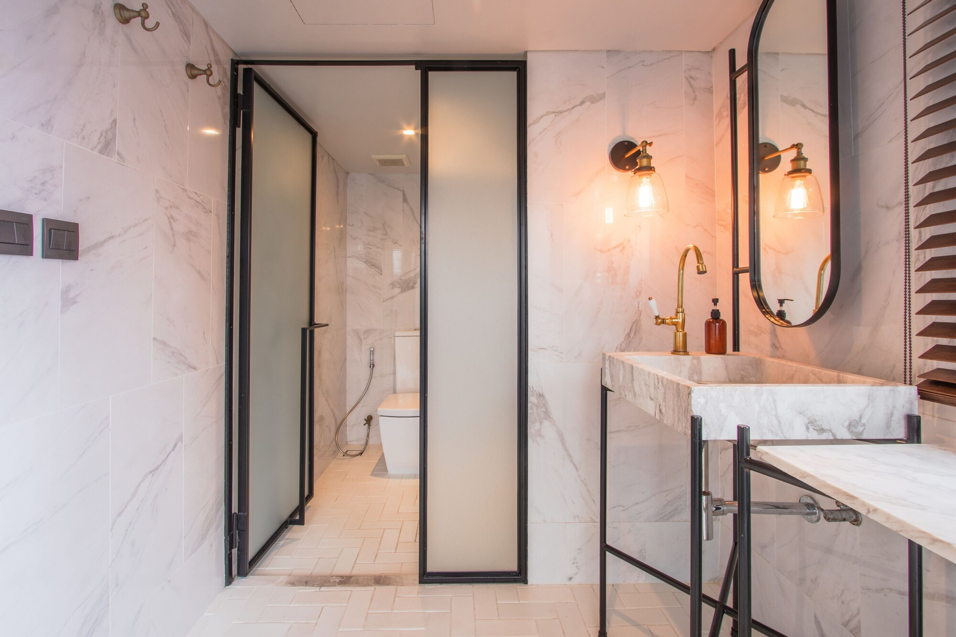 Bedroom 4, Ir-On Hotel, Khlong Toey