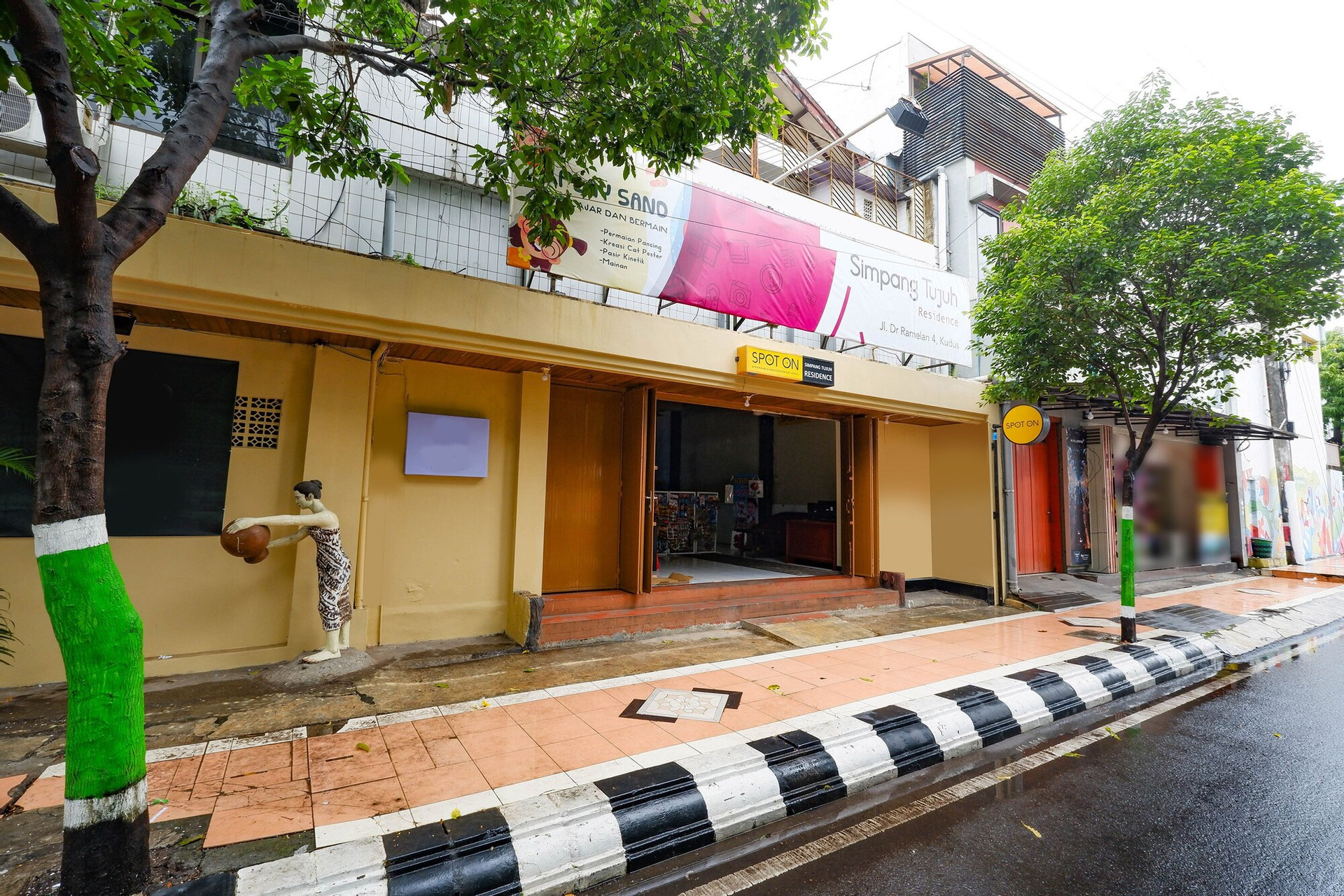Exterior & Views 2, OYO 2240 Simpang Tujuh Residence, Kudus