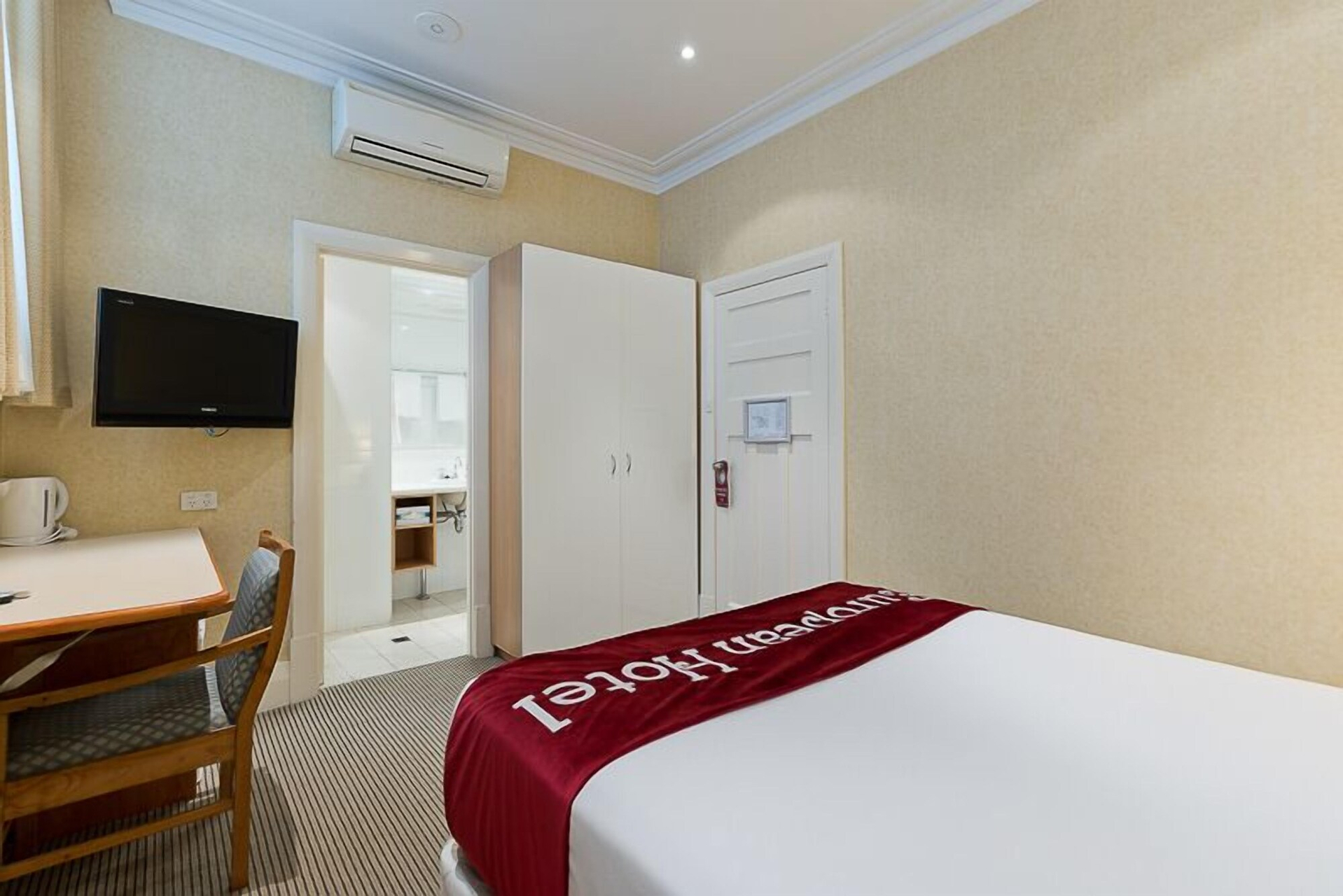 Bedroom 2, European Hotel, Perth