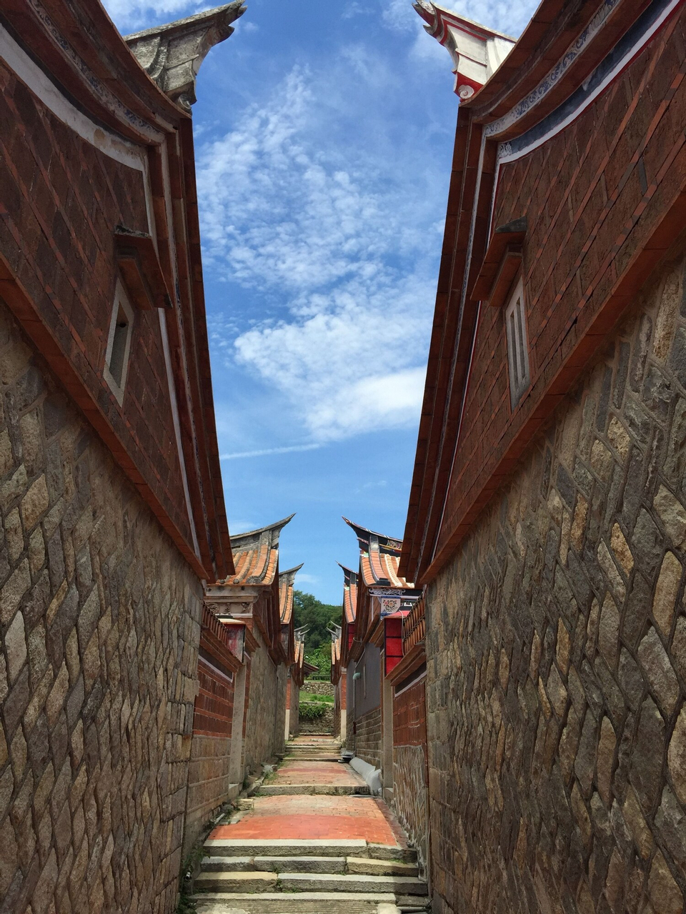 Exterior & Views 1, Tomato Red, Kinmen