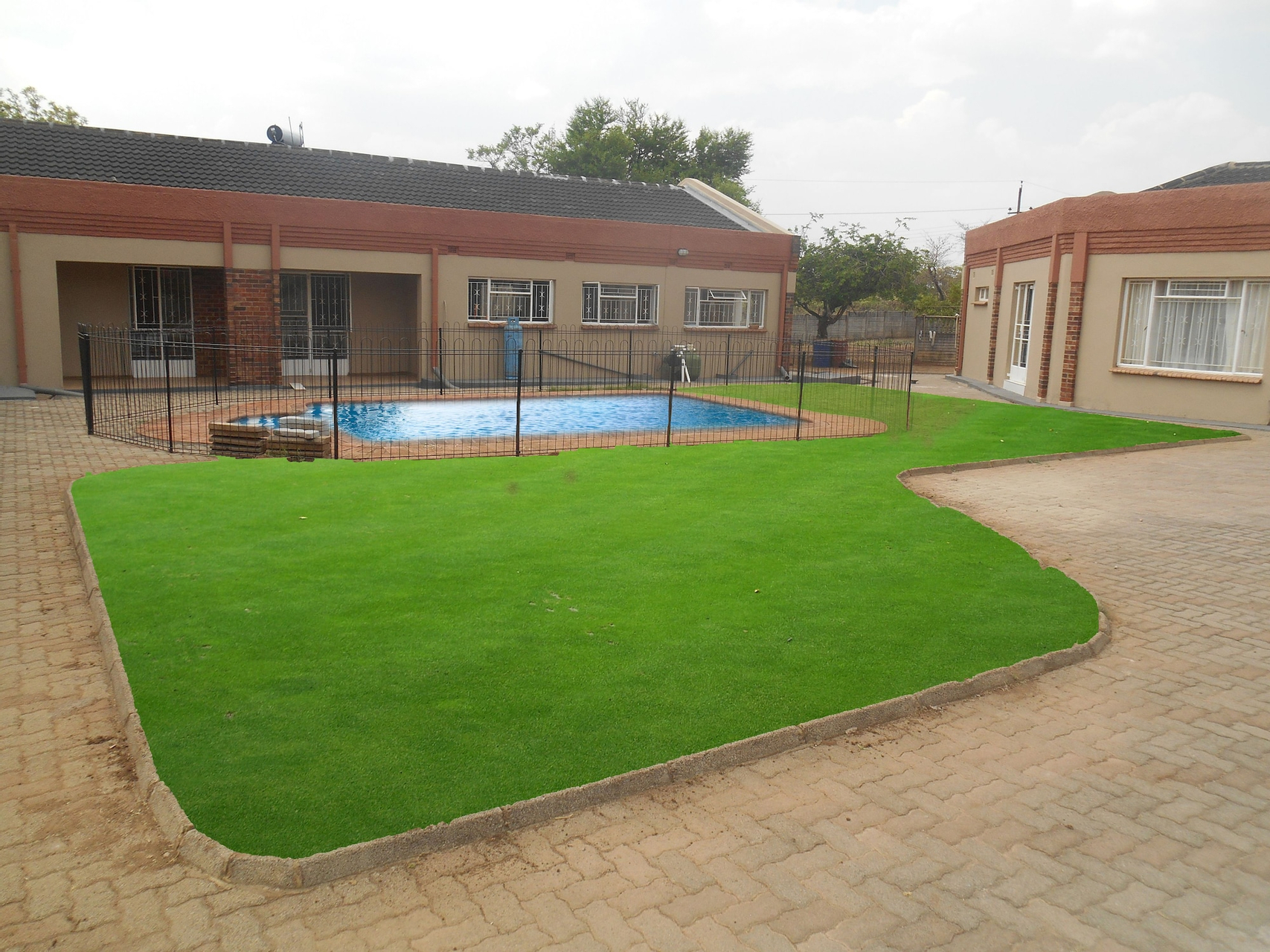 Pebble Rock Lodge, Bulawayo