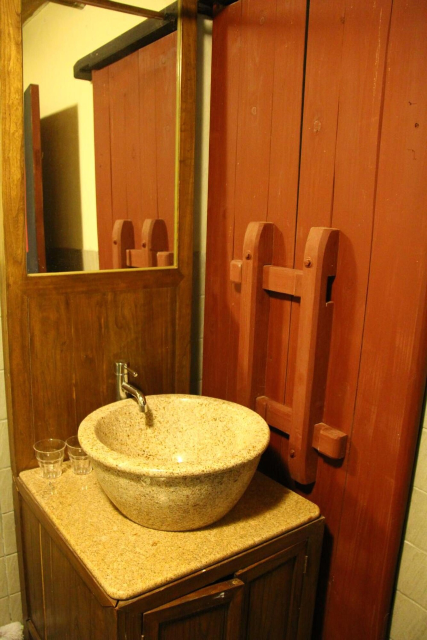 Bedroom 3, Tomato Red, Kinmen