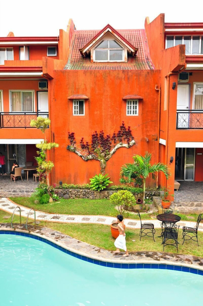 Pura Vida Resort, Tagaytay City