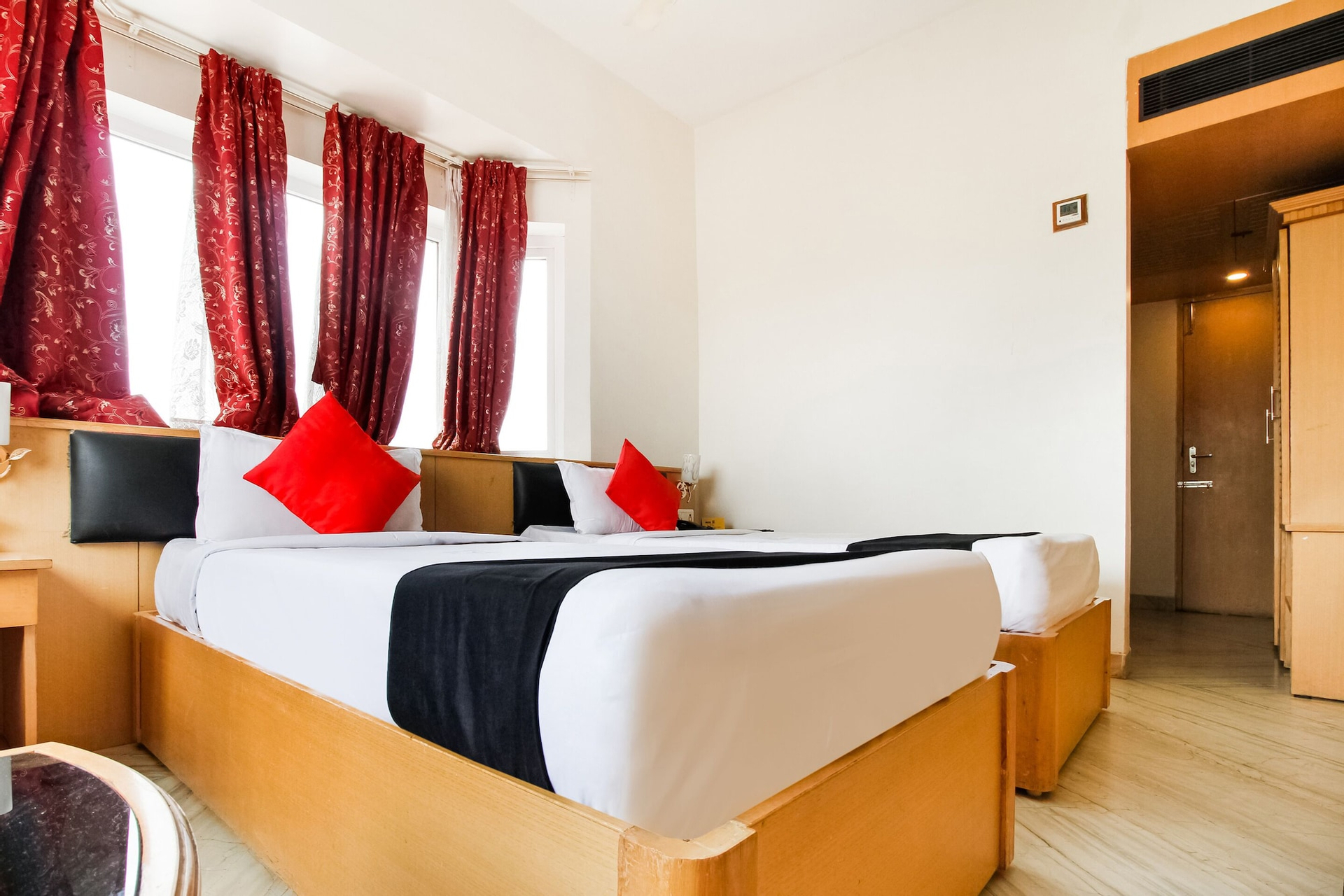 Room 1, Capital O 61144 Hotel Raj, Thoothukkudi