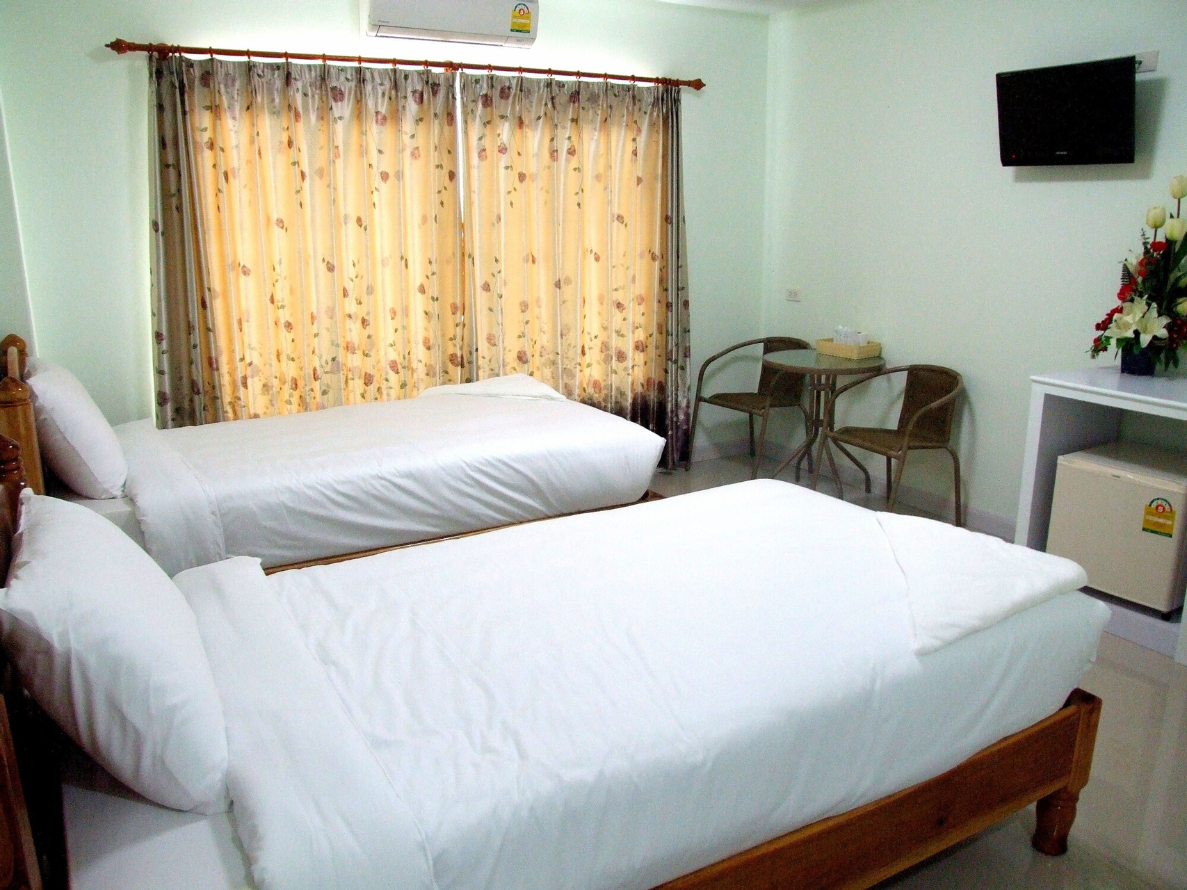 Bedroom 2, Rueanrimnam Hotel, Muang Roi Et
