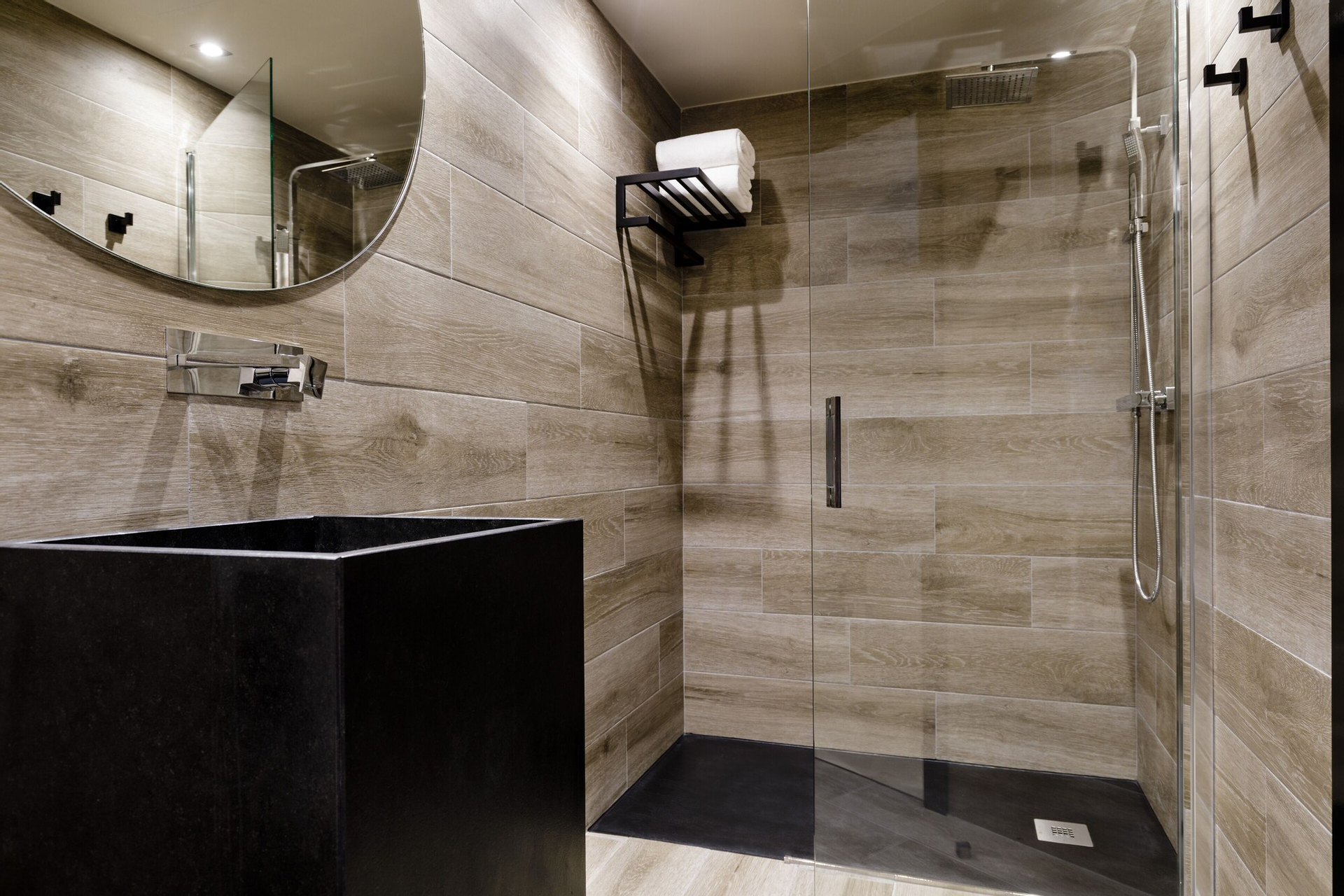 Bedroom 5, Pamplona Plaza, Navarra