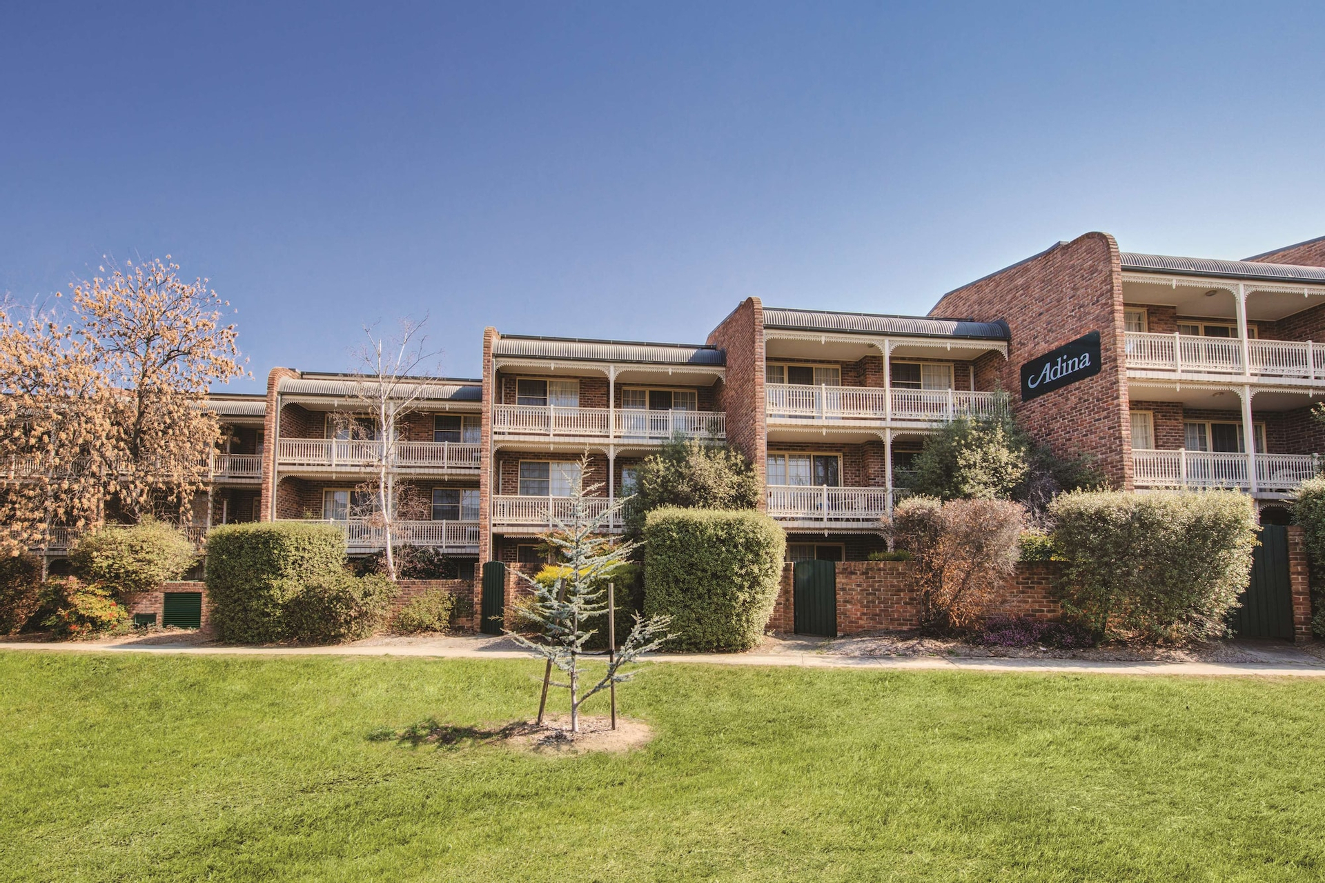 Exterior & Views 1, Adina Serviced Apartments Canberra Kingston, Kingston