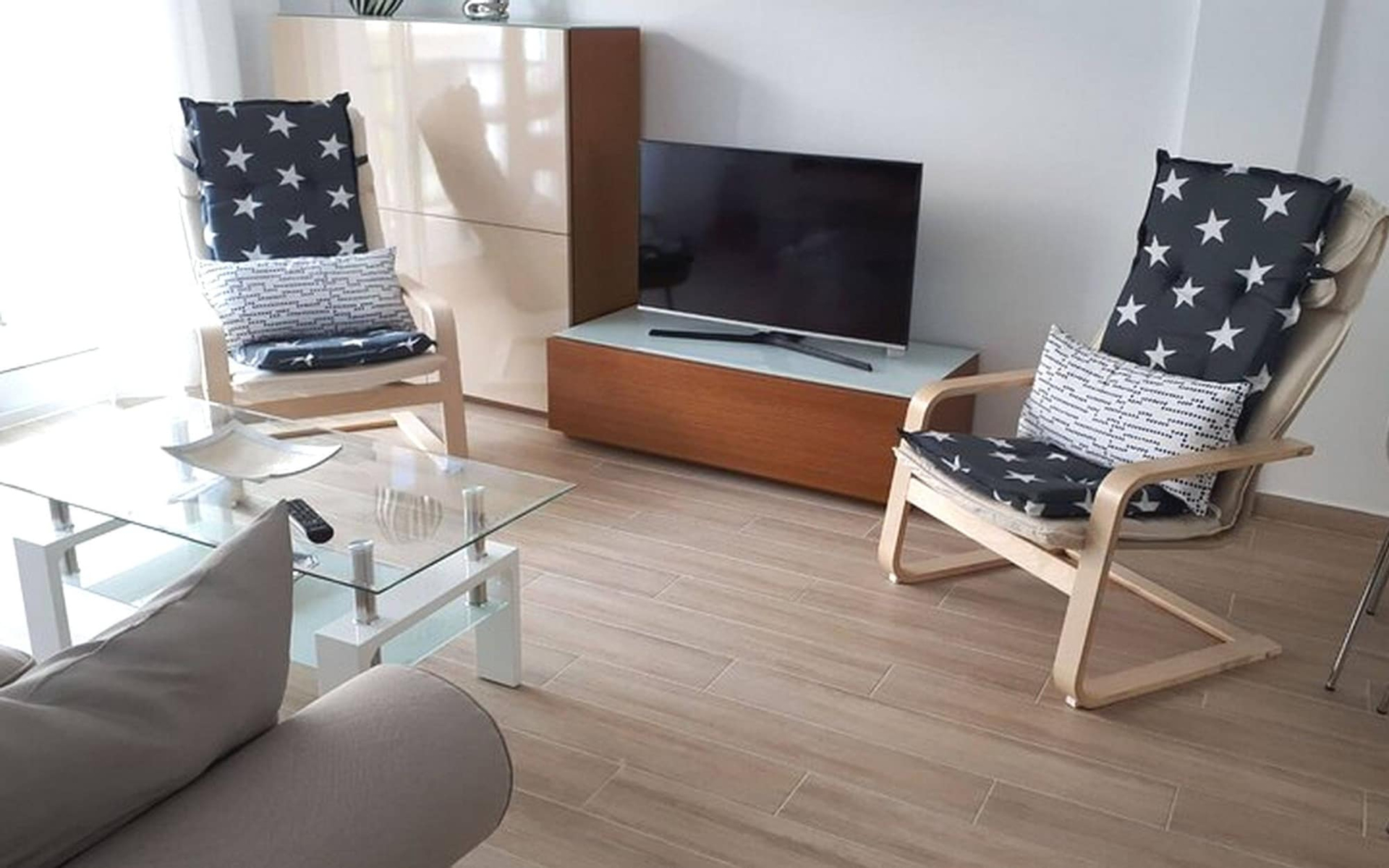 Others 5, Calle Miguel de Cervantes | 6  Pax | First Line | 3687-AW, Málaga