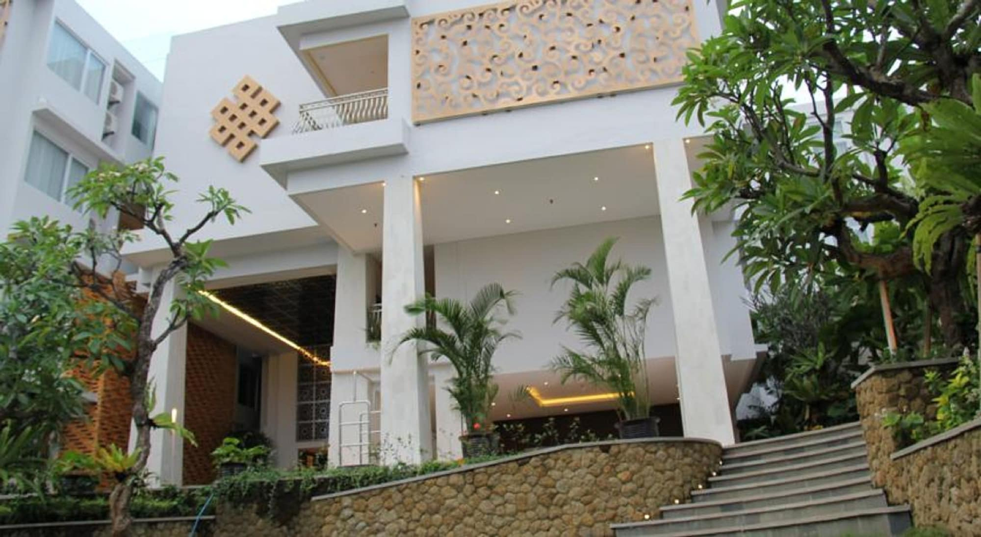 Exterior & Views 2, Signature Seminyak Smart Hotel, Badung