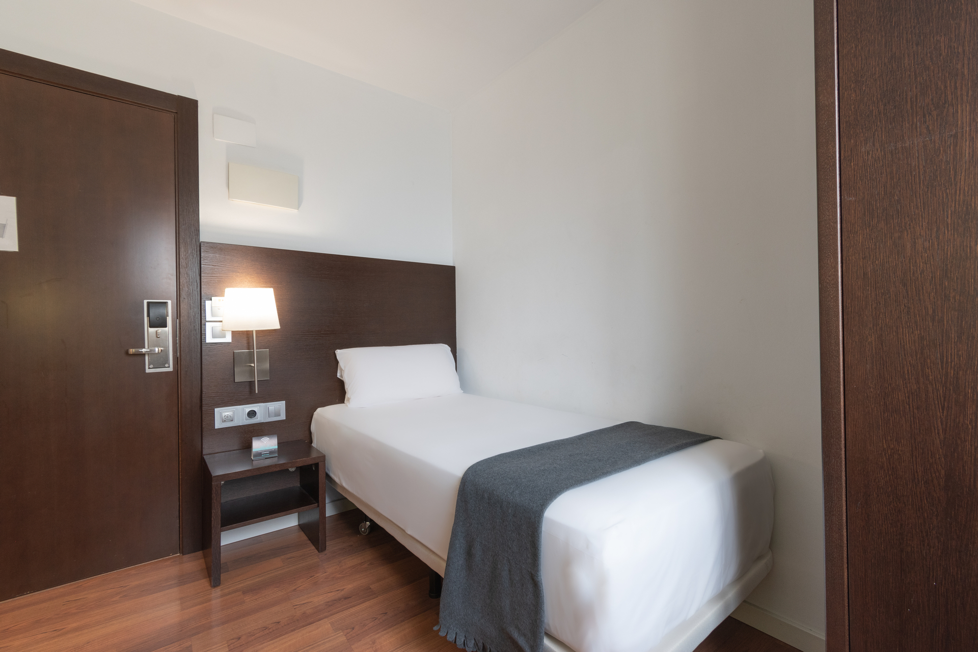Single Standard Room