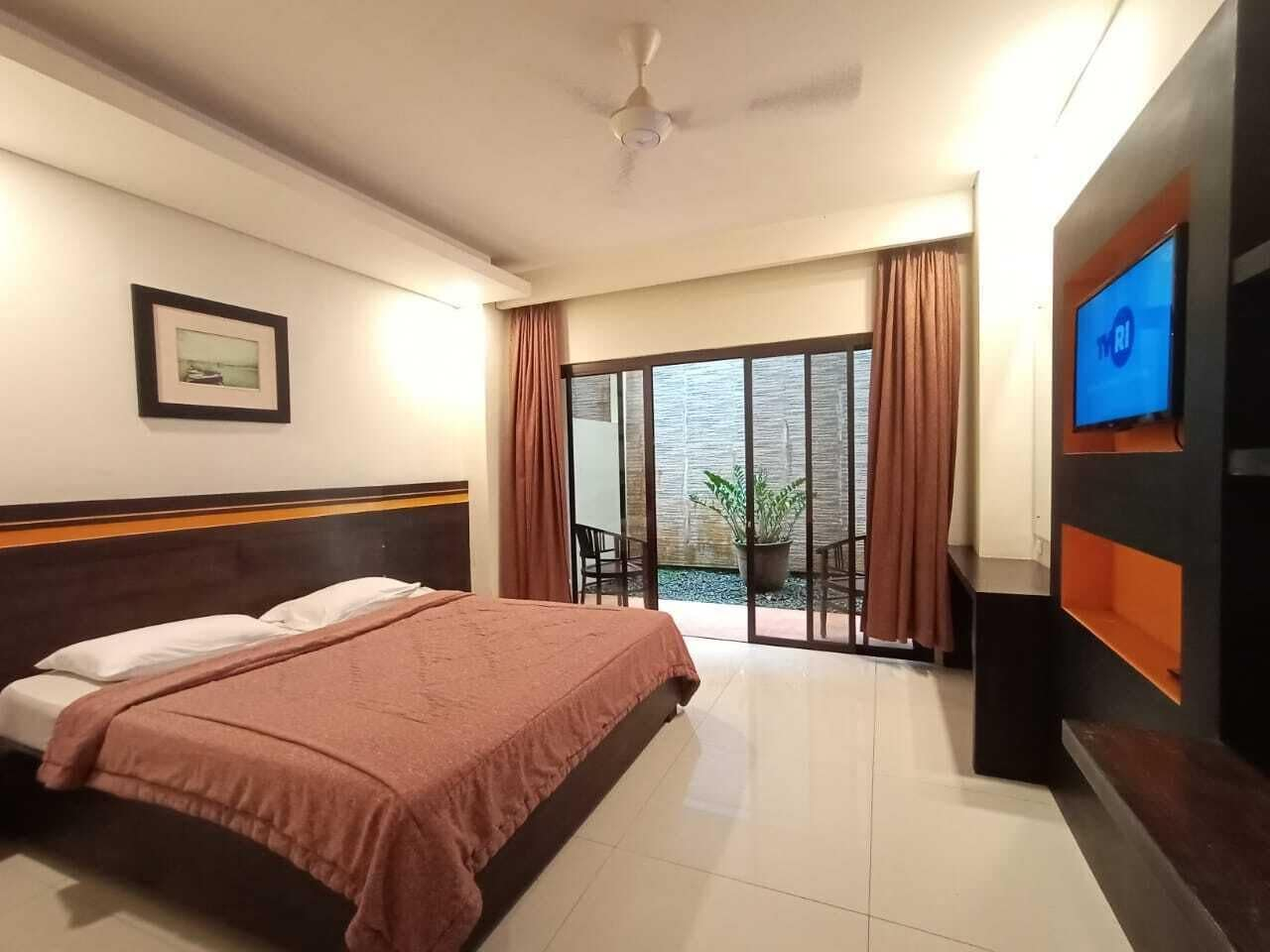 Room 5