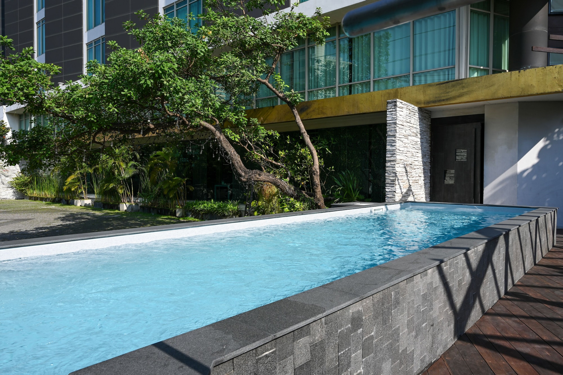 Sport & Beauty 5, Maduzi Hotel, Khlong Toey