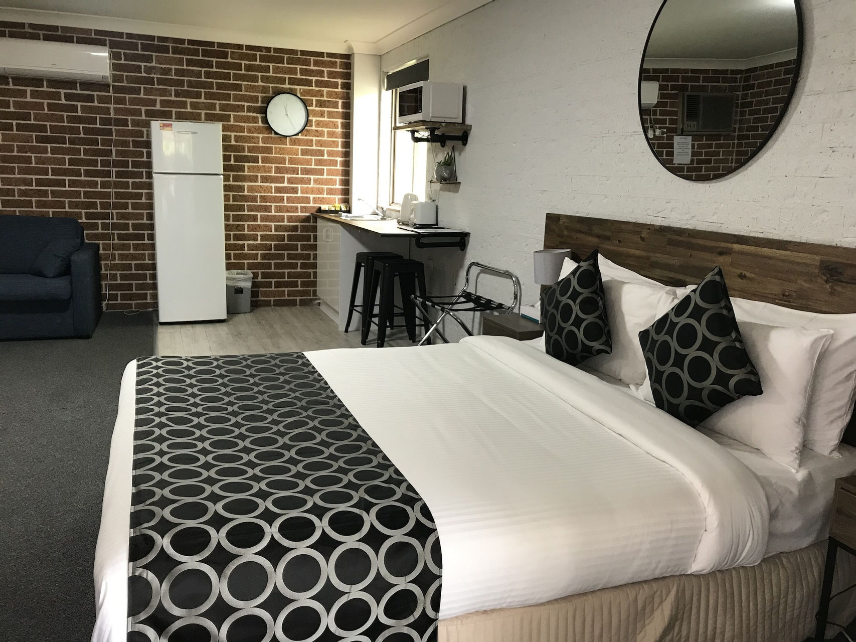 Bedroom 1, Coffs Shearwater Motel, Coffs Harbour - Pt A