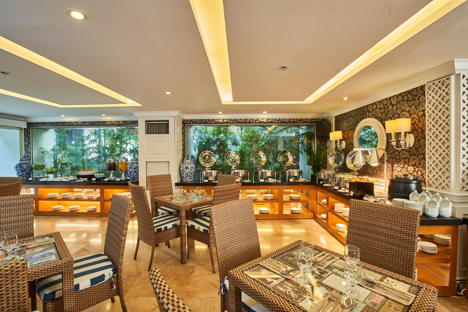 Food & Drinks 5, (Terminated Zuzu) Orchid Garden Suites, Pasay City