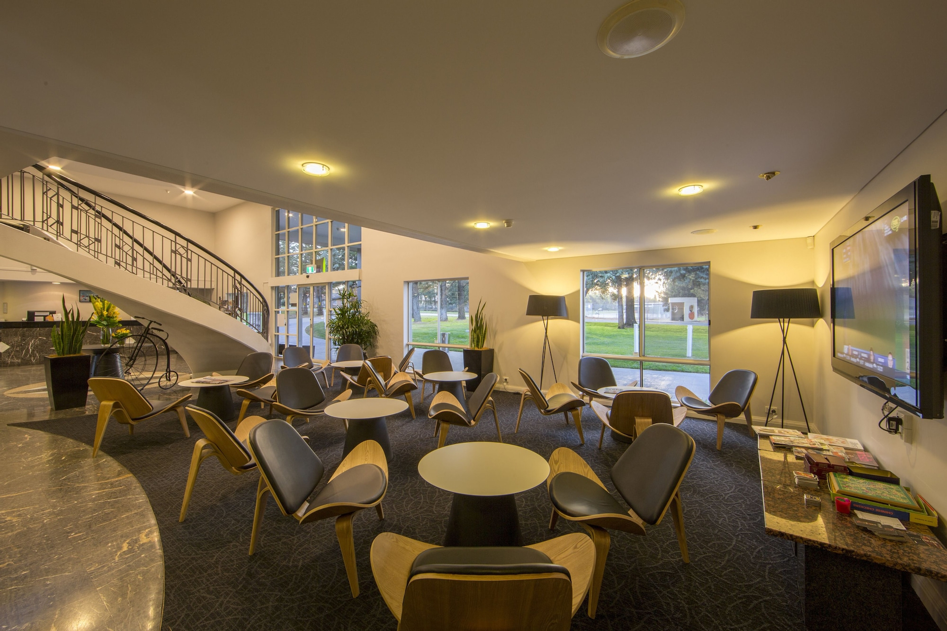 Food & Drinks 5, ibis Styles Canberra, Narrabundah