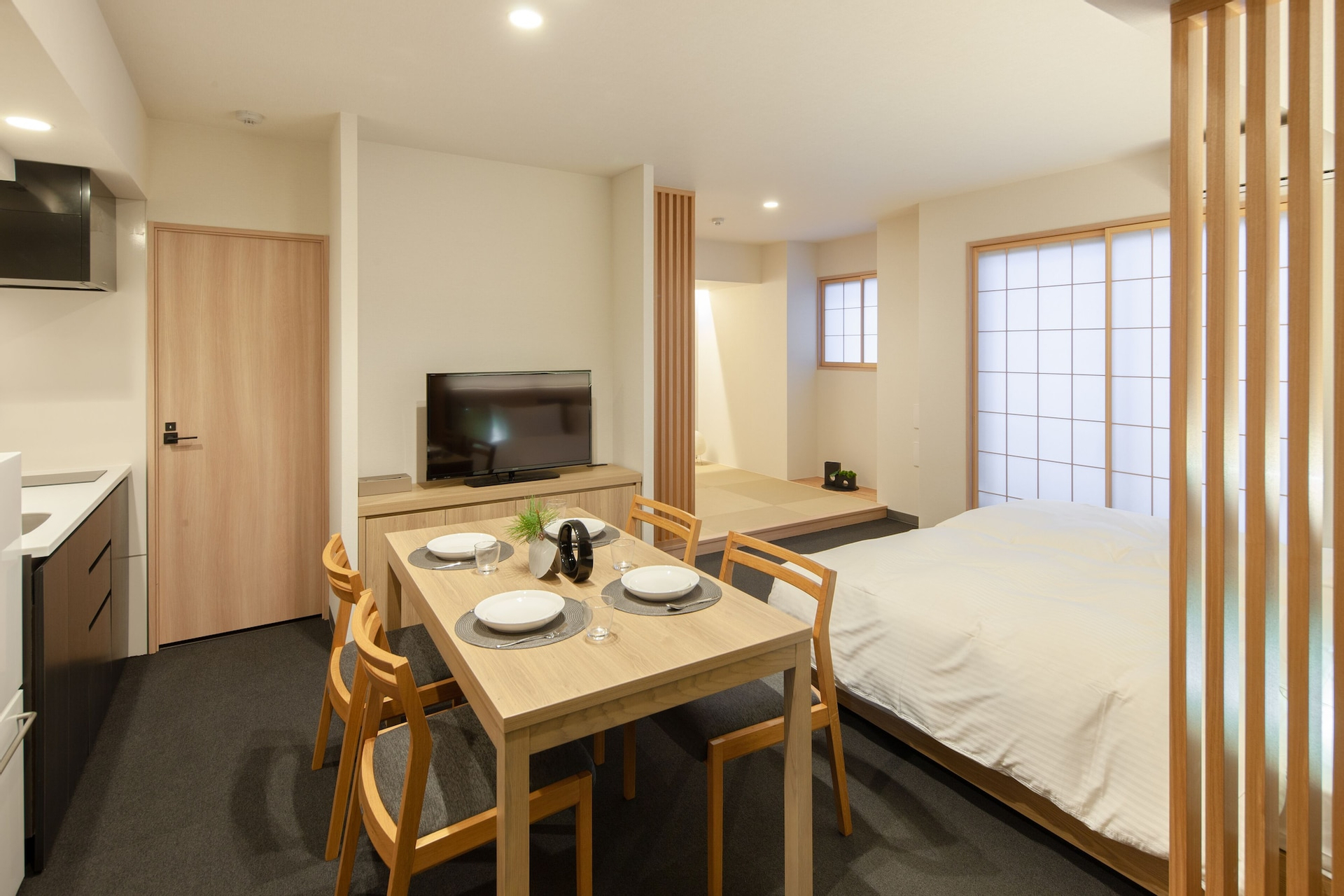 Room 16