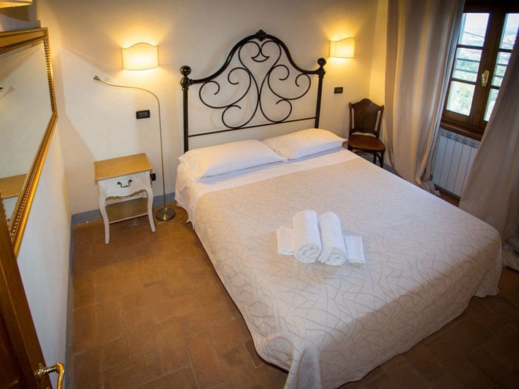 Bedroom 2, Villa Sermolli, Pistoia