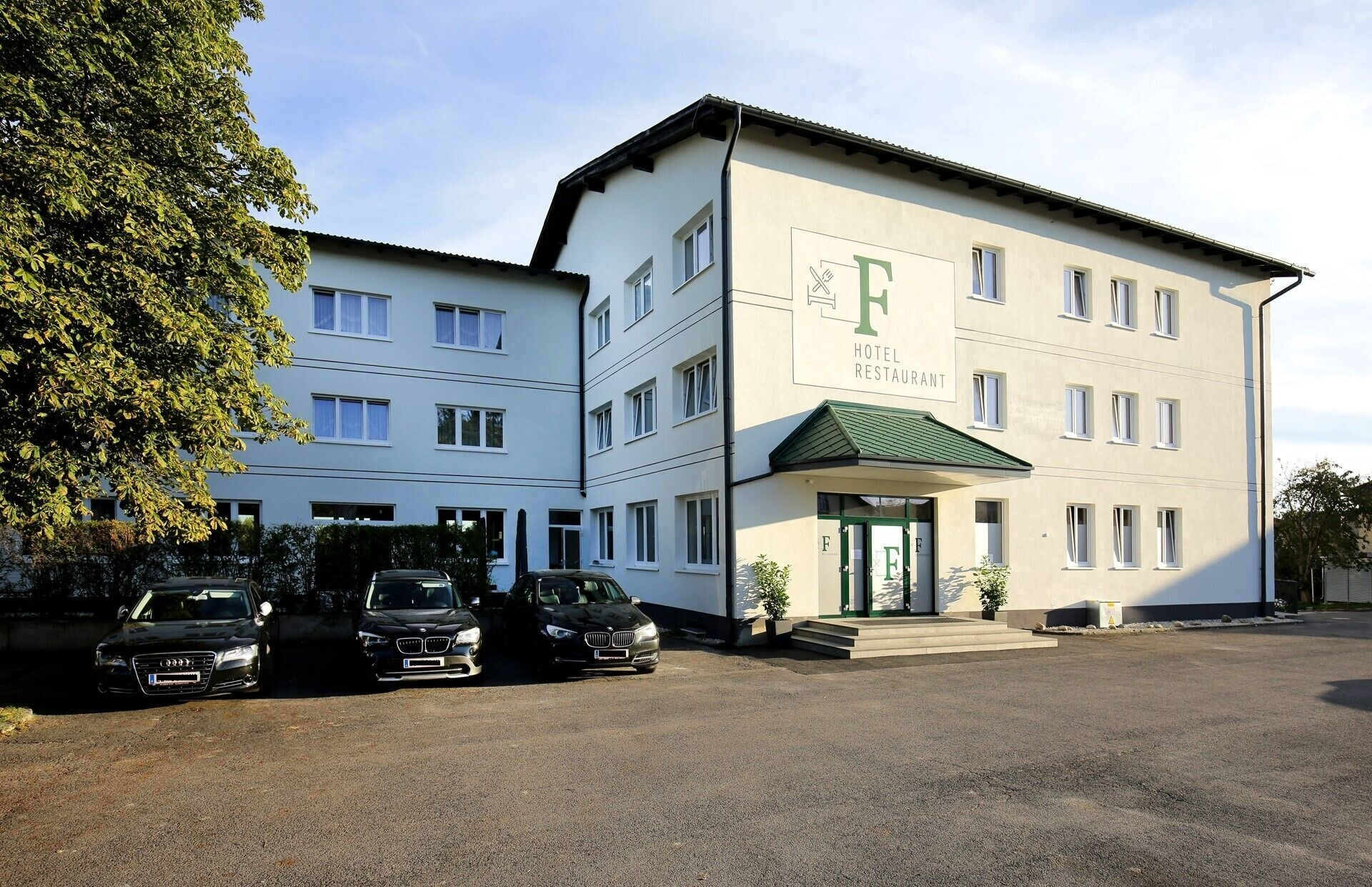 F Hotel, Linz Land