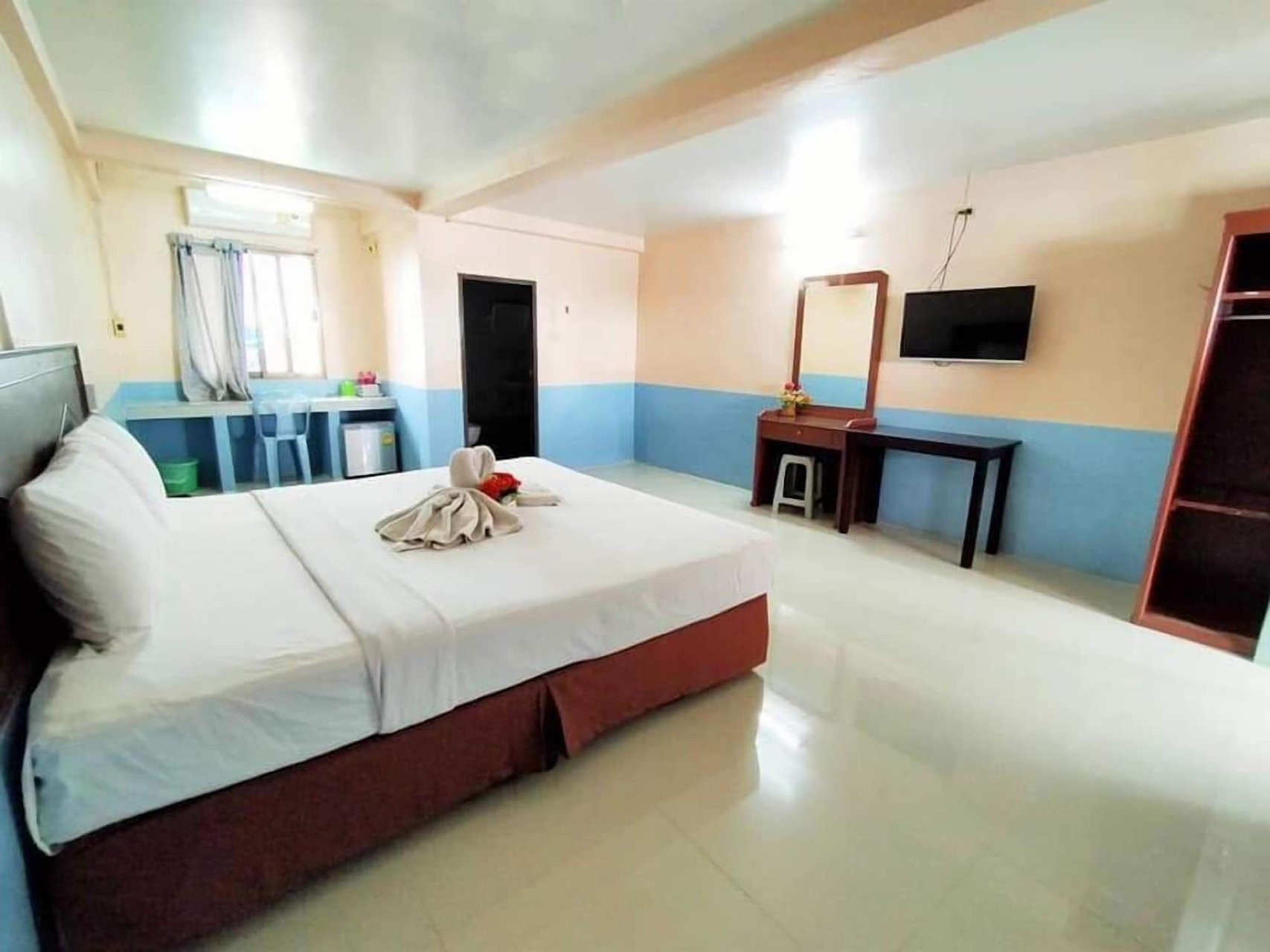 Bedroom 3, Station Hotel, Muang Trang