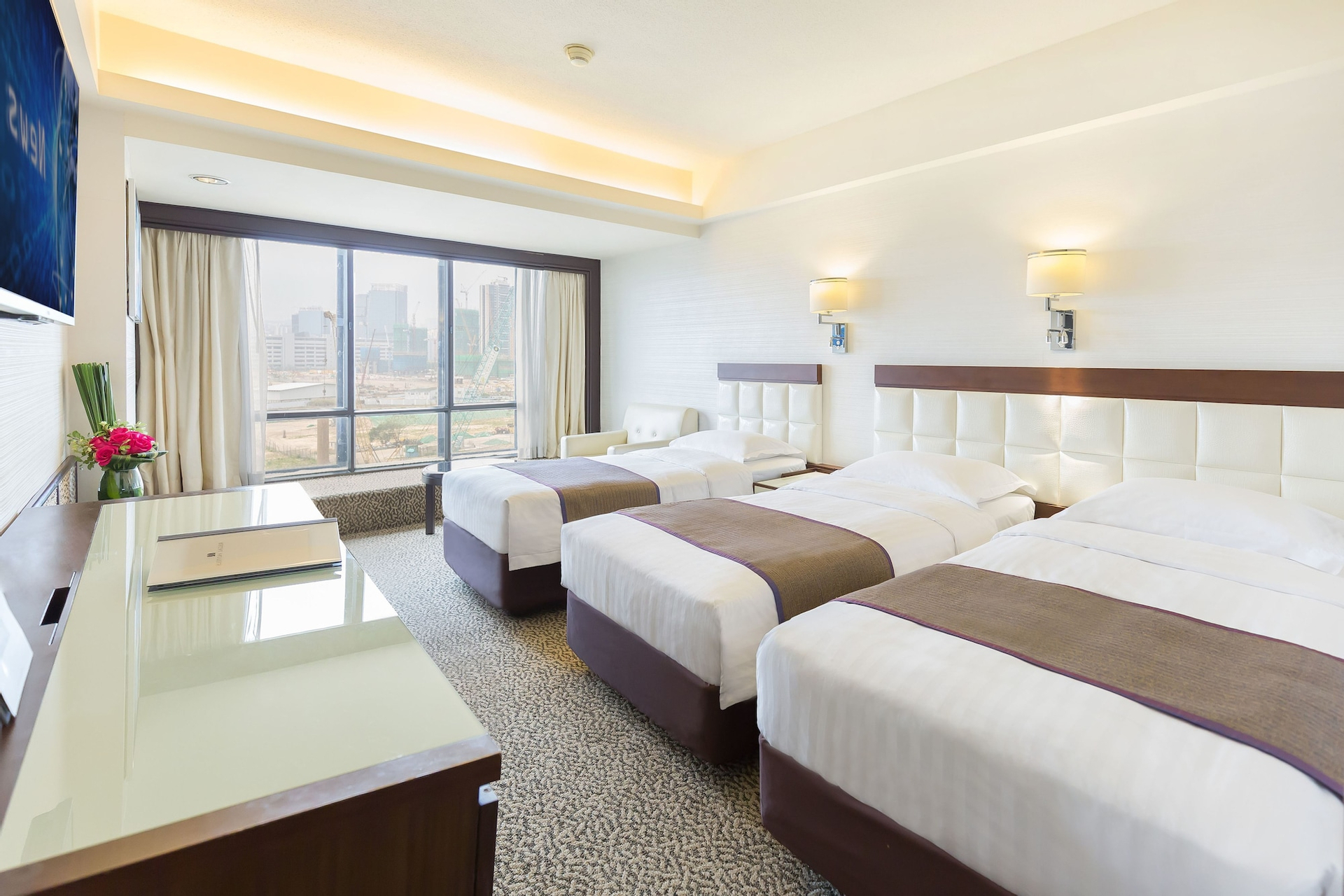 Bedroom 2, Regal Oriental, Kowloon City