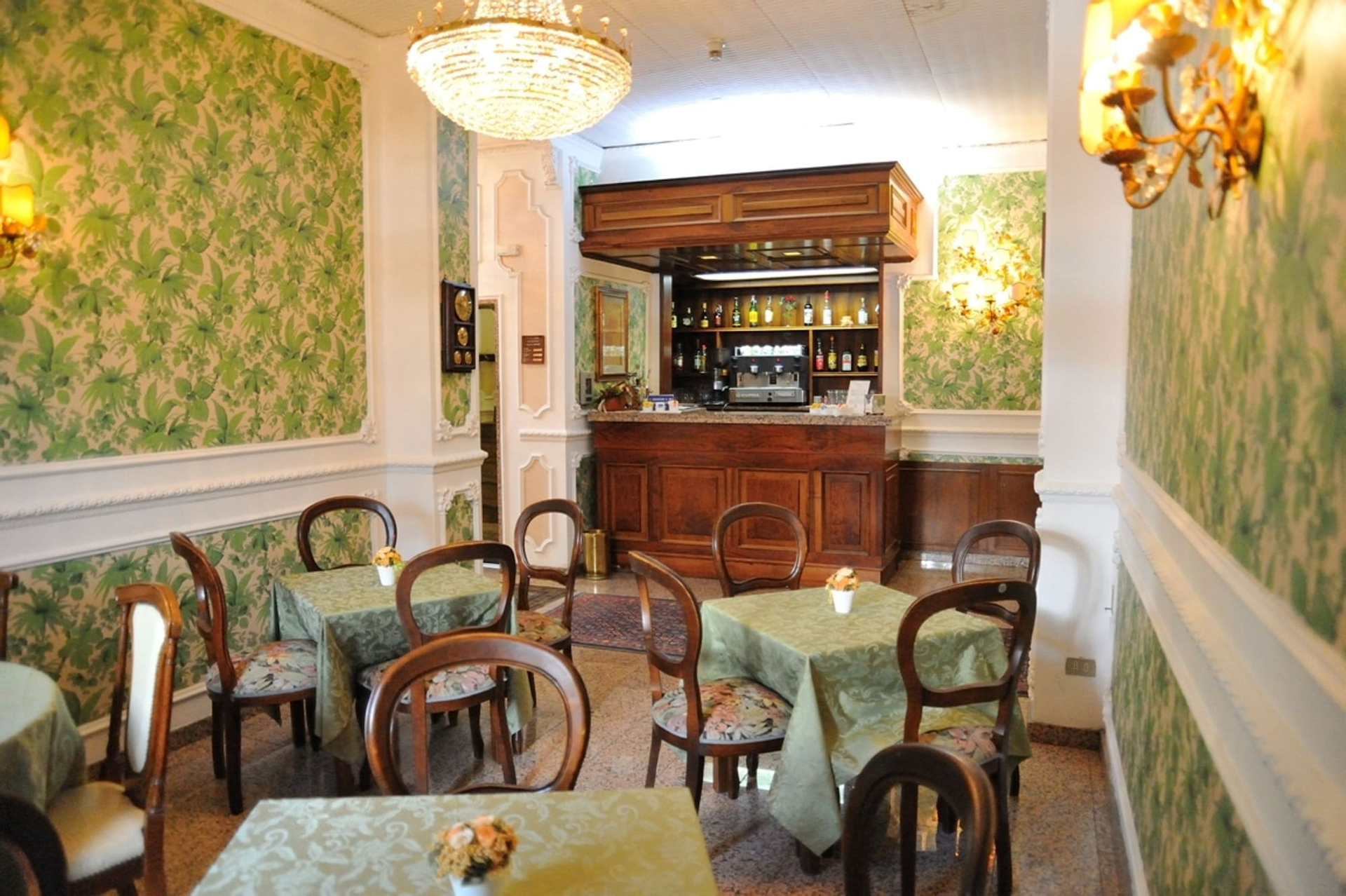 Food & Drinks 5, Savona, Pistoia