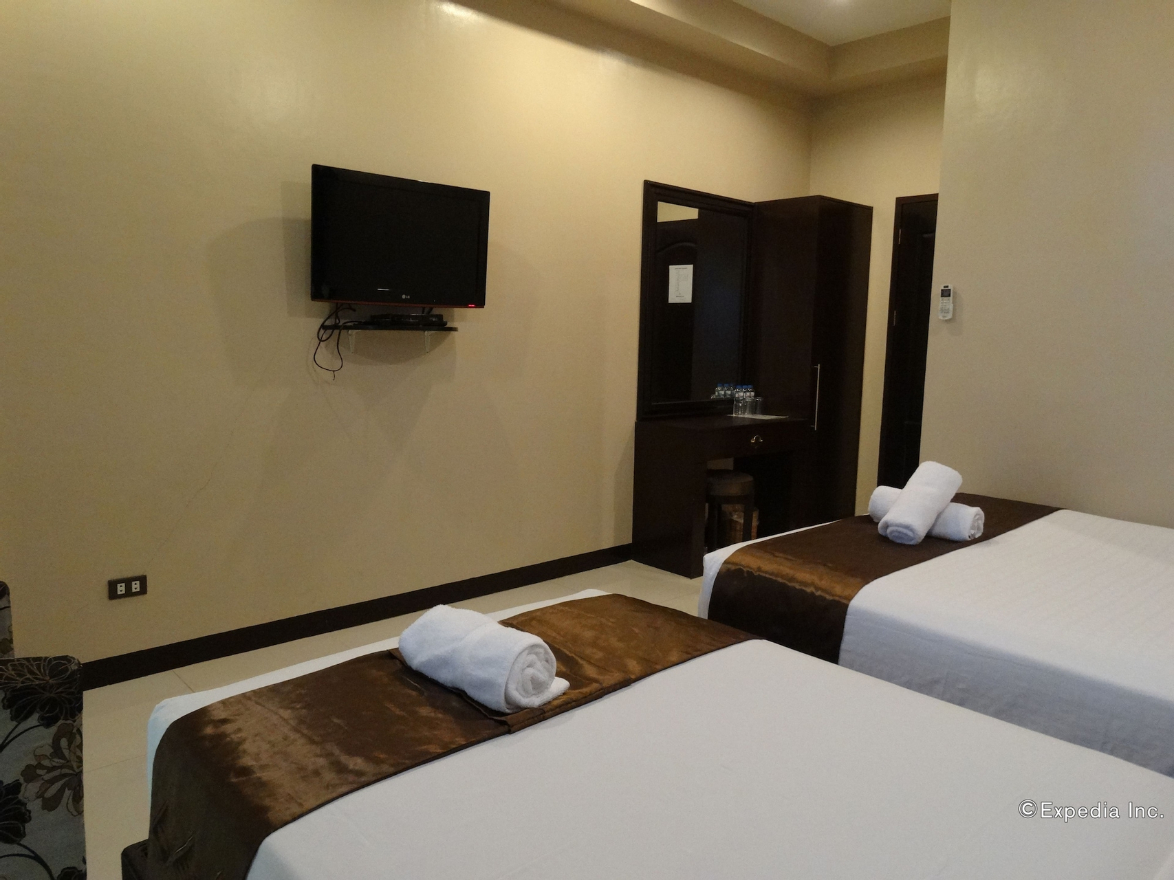 Bedroom 3, Peridot Suites, Davao City