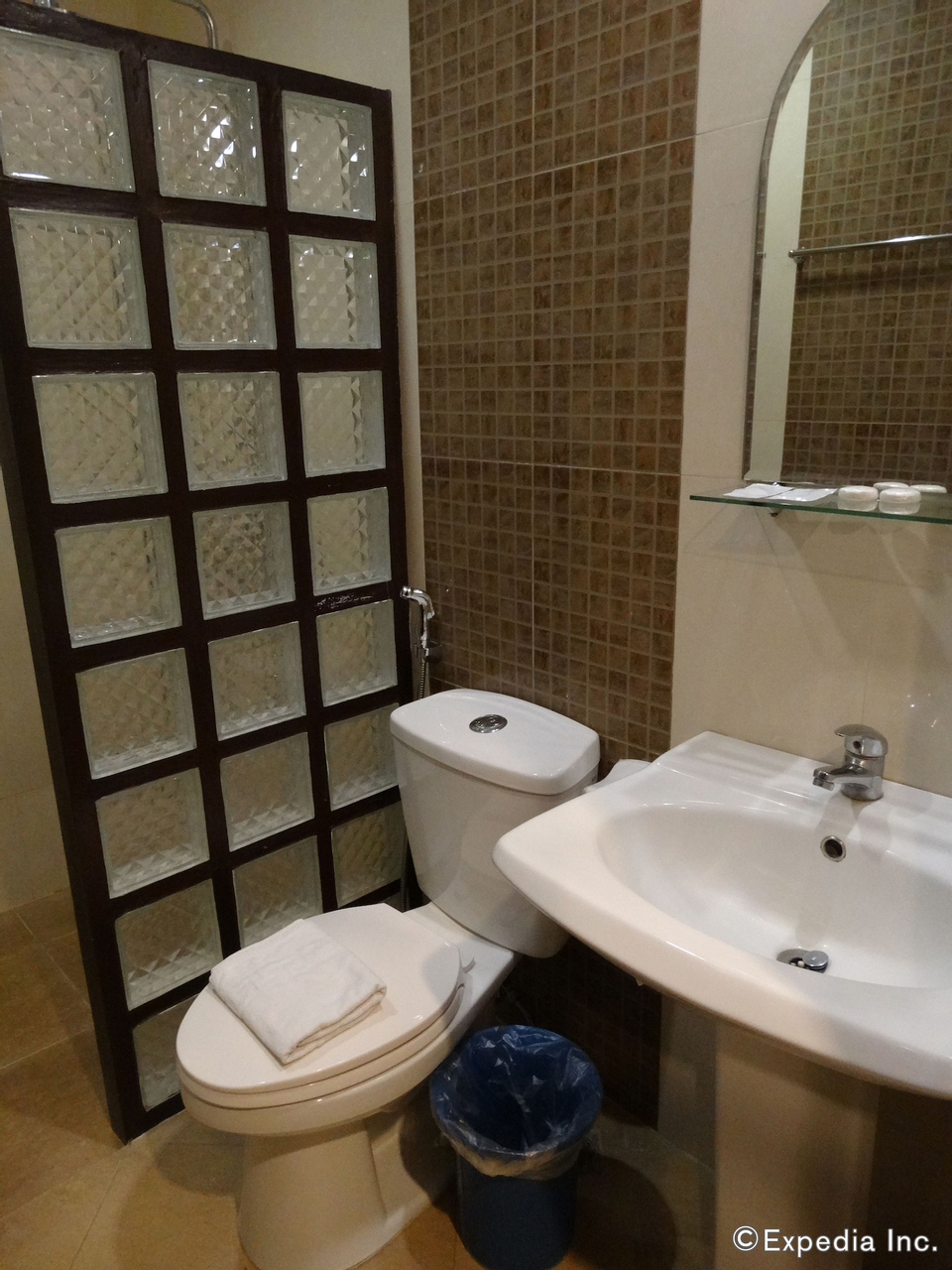 Bedroom 4, Peridot Suites, Davao City