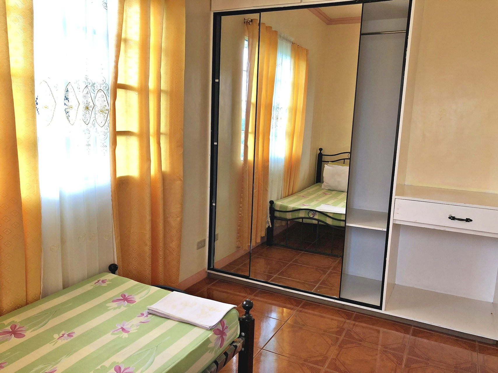 Bedroom 2, Torente Vacation House, Tagaytay City