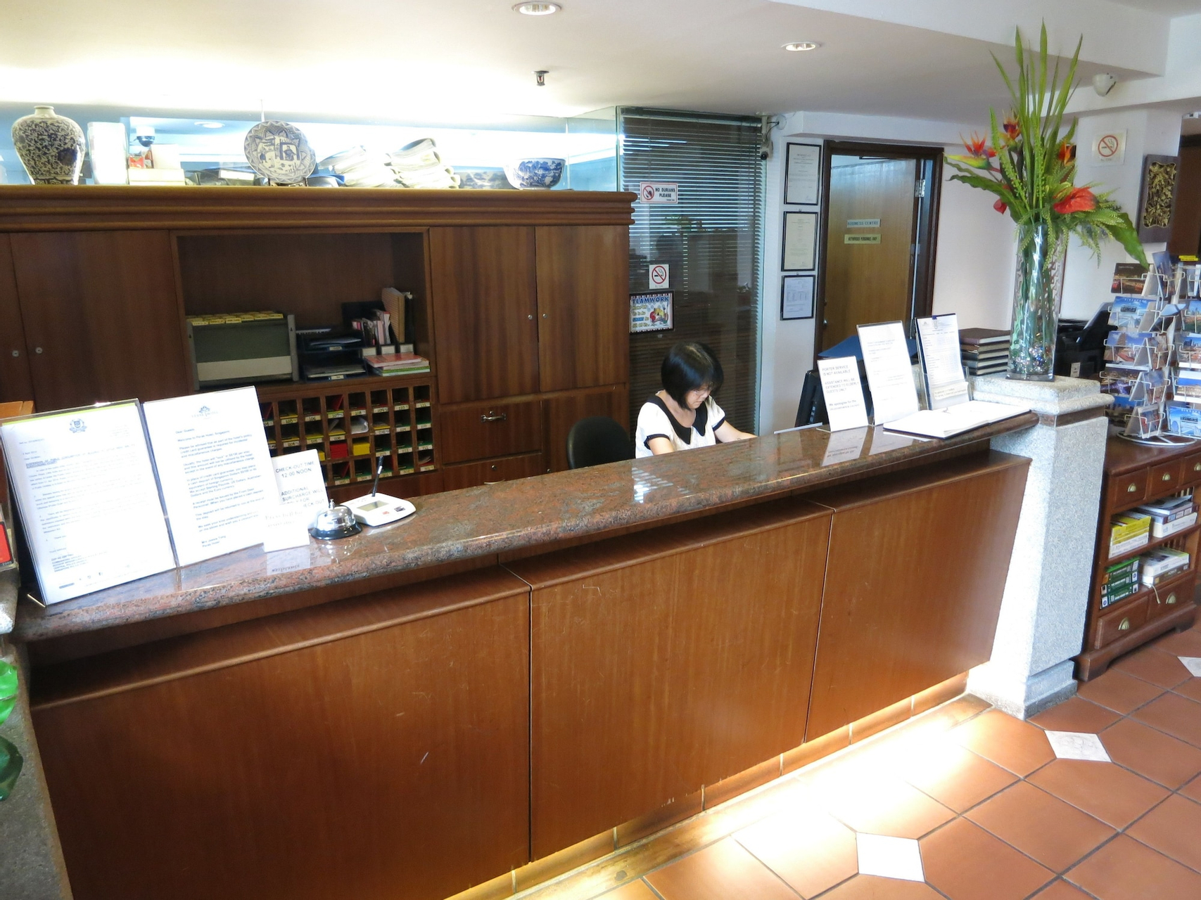 Public Area 4, Perak Hotel, Singapura