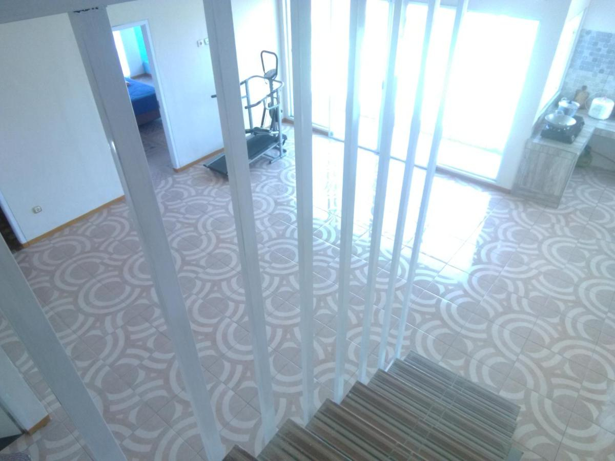 Living Area 9