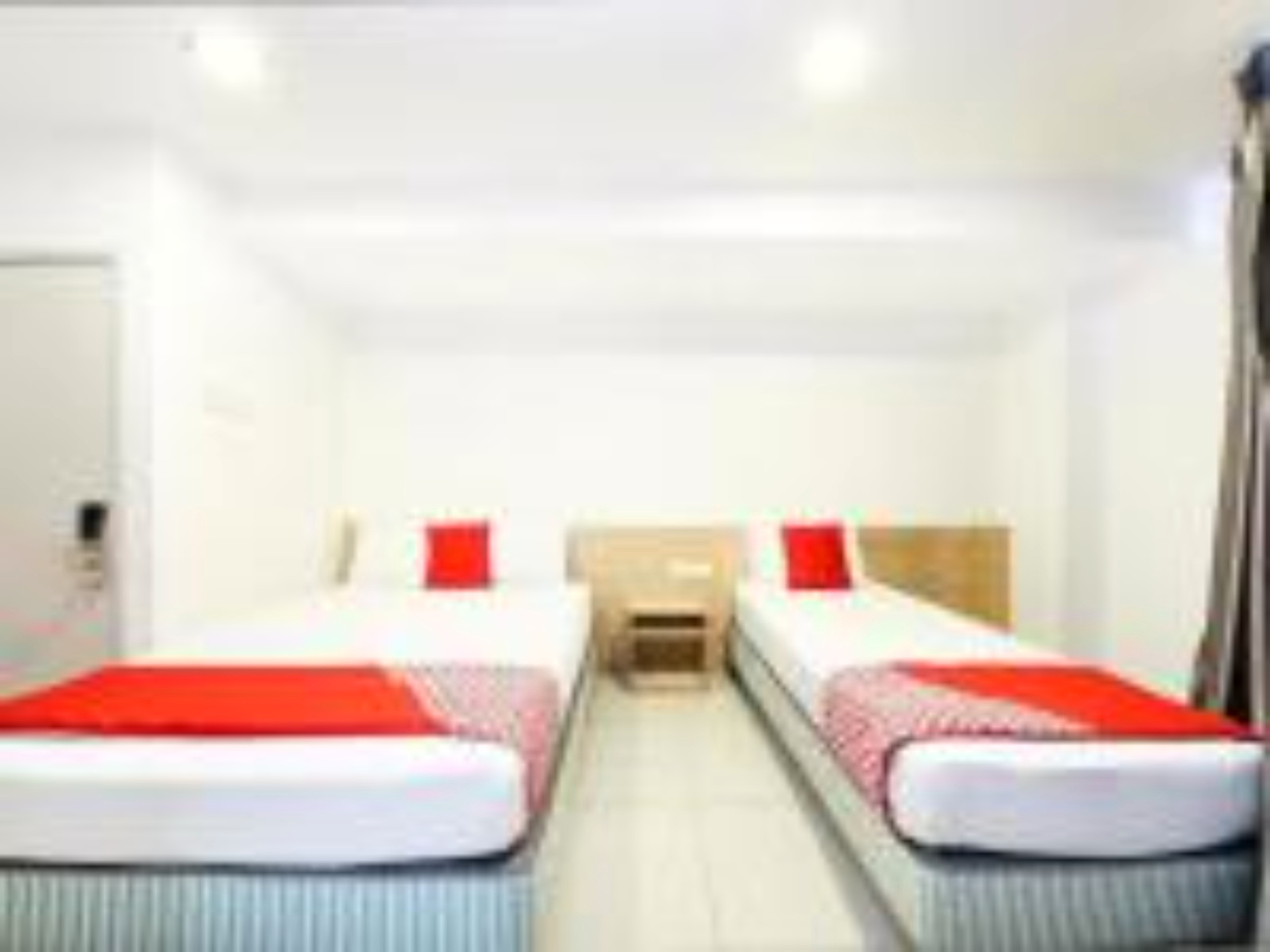 Iris Hotel, Hulu Langat