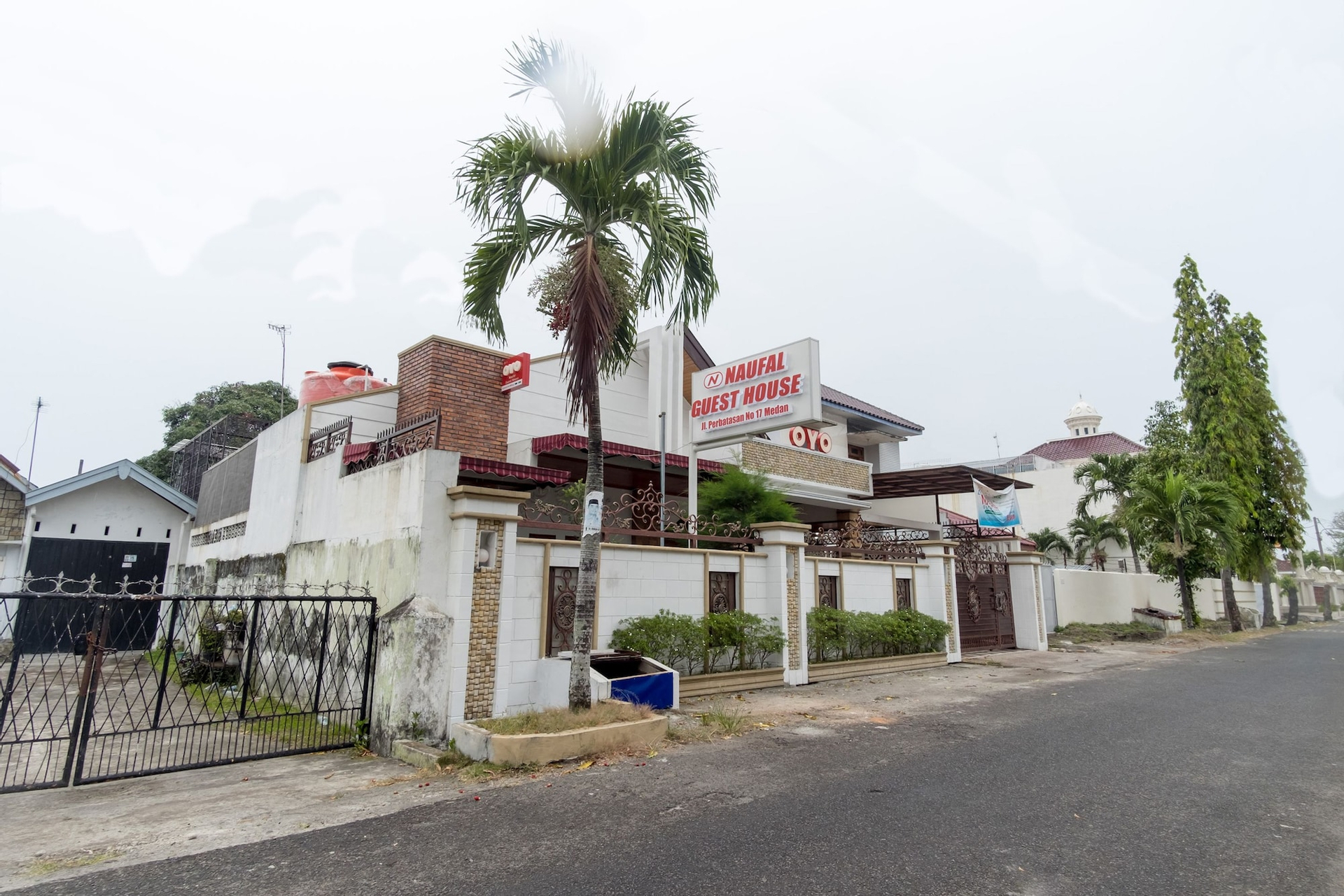 Exterior & Views 2, OYO 619 Naufal Guest House Syariah (tutup sementara), Medan
