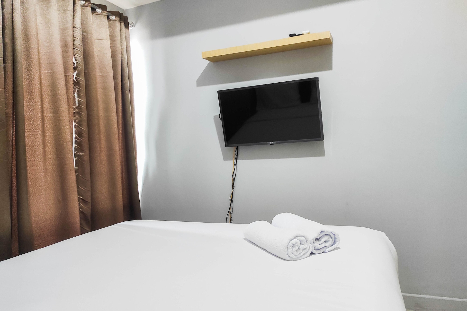 Comfy And Minimalist Studio At Vida View Apartment, Makassar