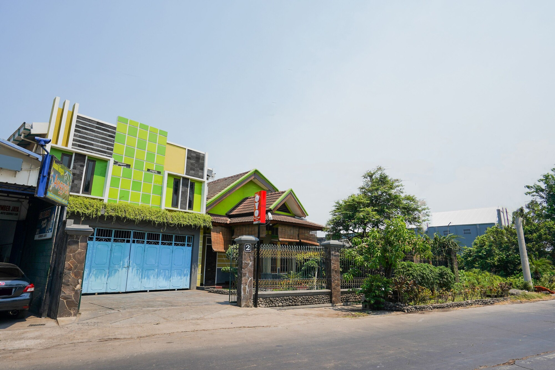 Exterior & Views 2, OYO 1639 Penginapan Anggrek Syariah 1 (tutup sementara), Probolinggo