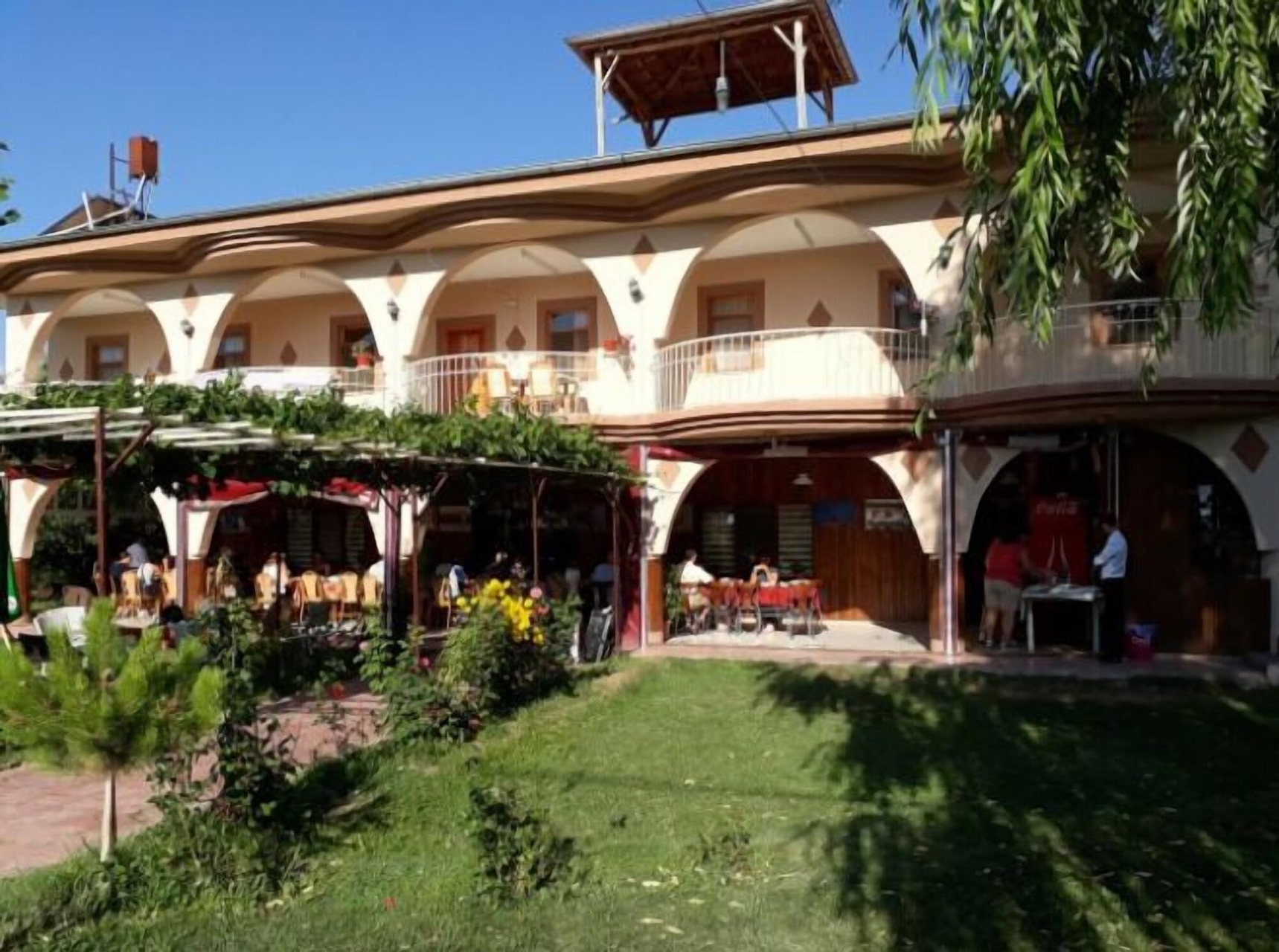 Garden, Sultan Pansion Restaurant, Merkez