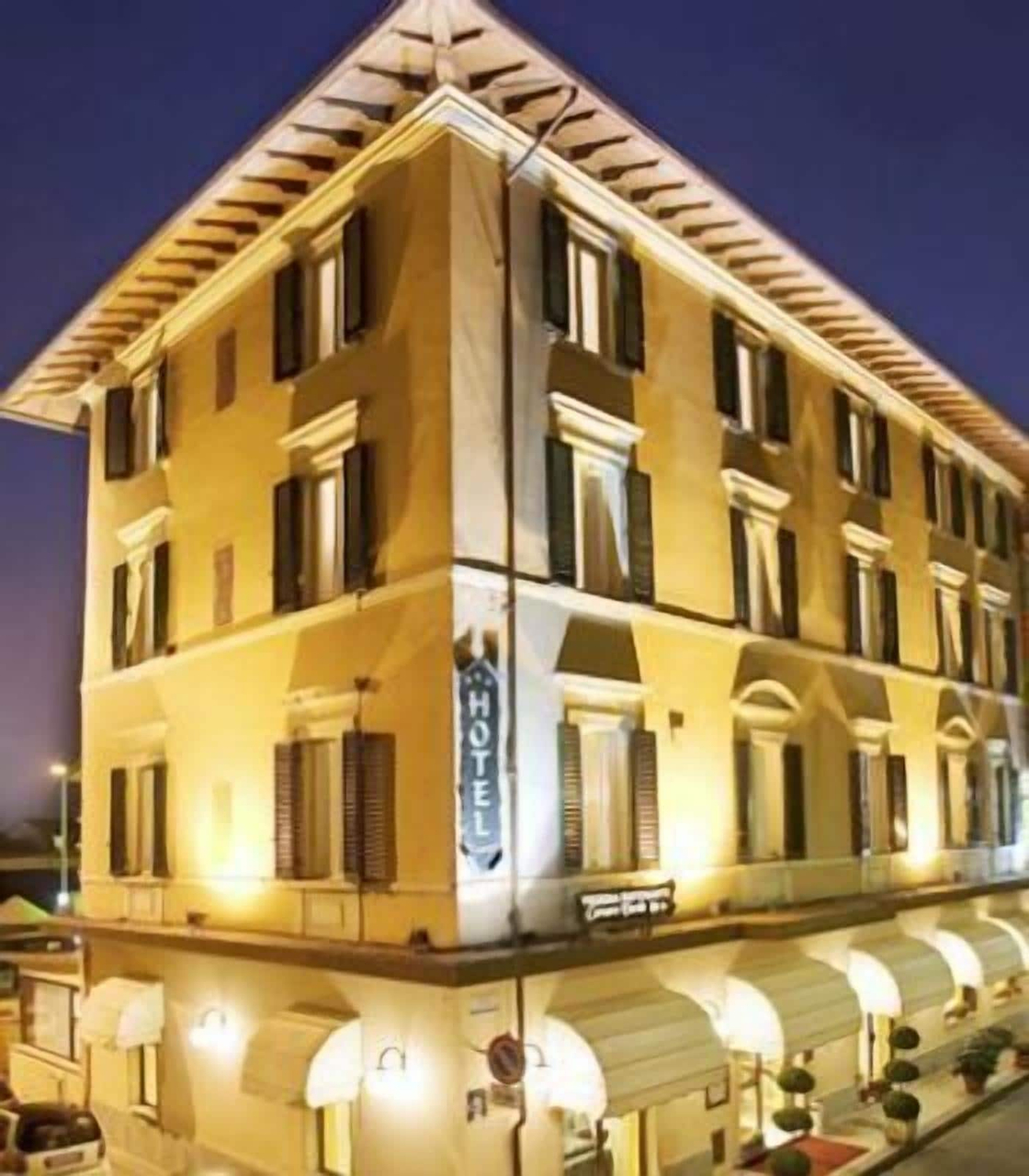 Exterior & Views 1, Hotel Florida, Pistoia