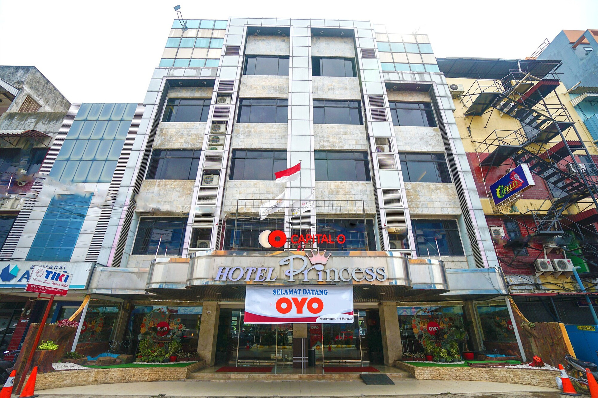 Exterior & Views 2, Super OYO Collection O 166 Hotel Princess, Palembang