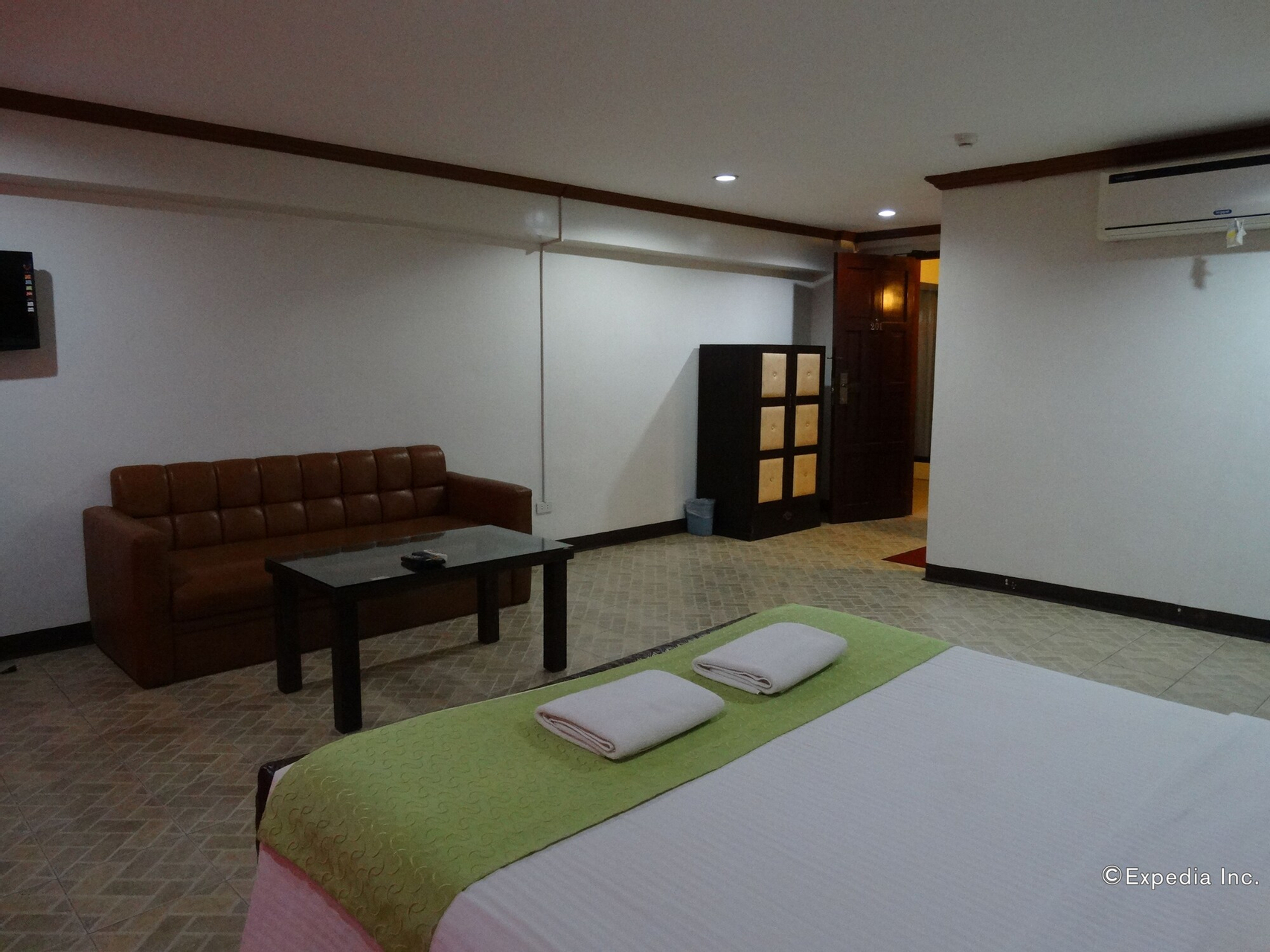 Bedroom 3, Ecoland Suites & Inn, Davao City
