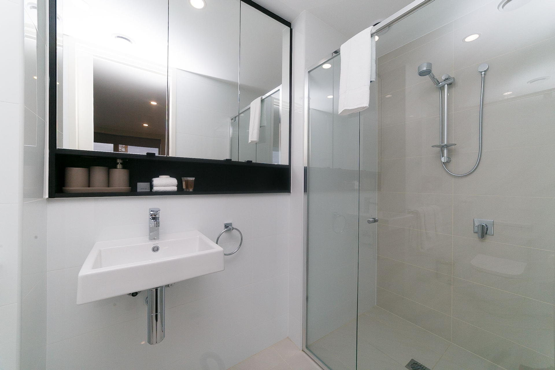 Bedroom 3, Accommodate Canberra - Indigo, Griffith