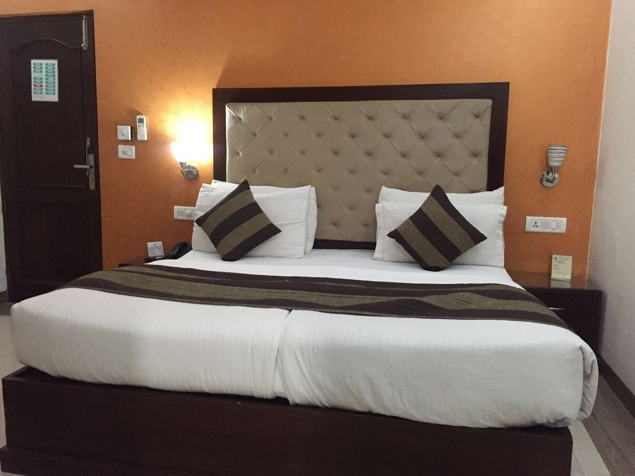 Bedroom 2, Mahalakshmi Palace Hotel, Faridabad