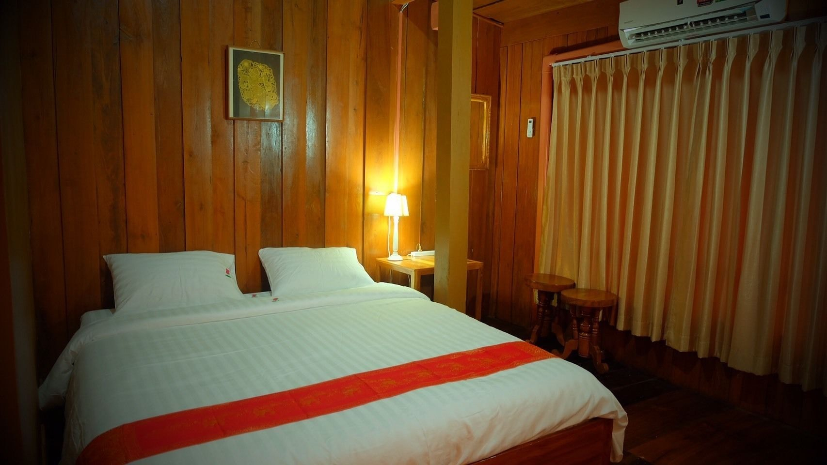 Room 4, The History Cafe' & Guesthouse, Muang Sukhothai