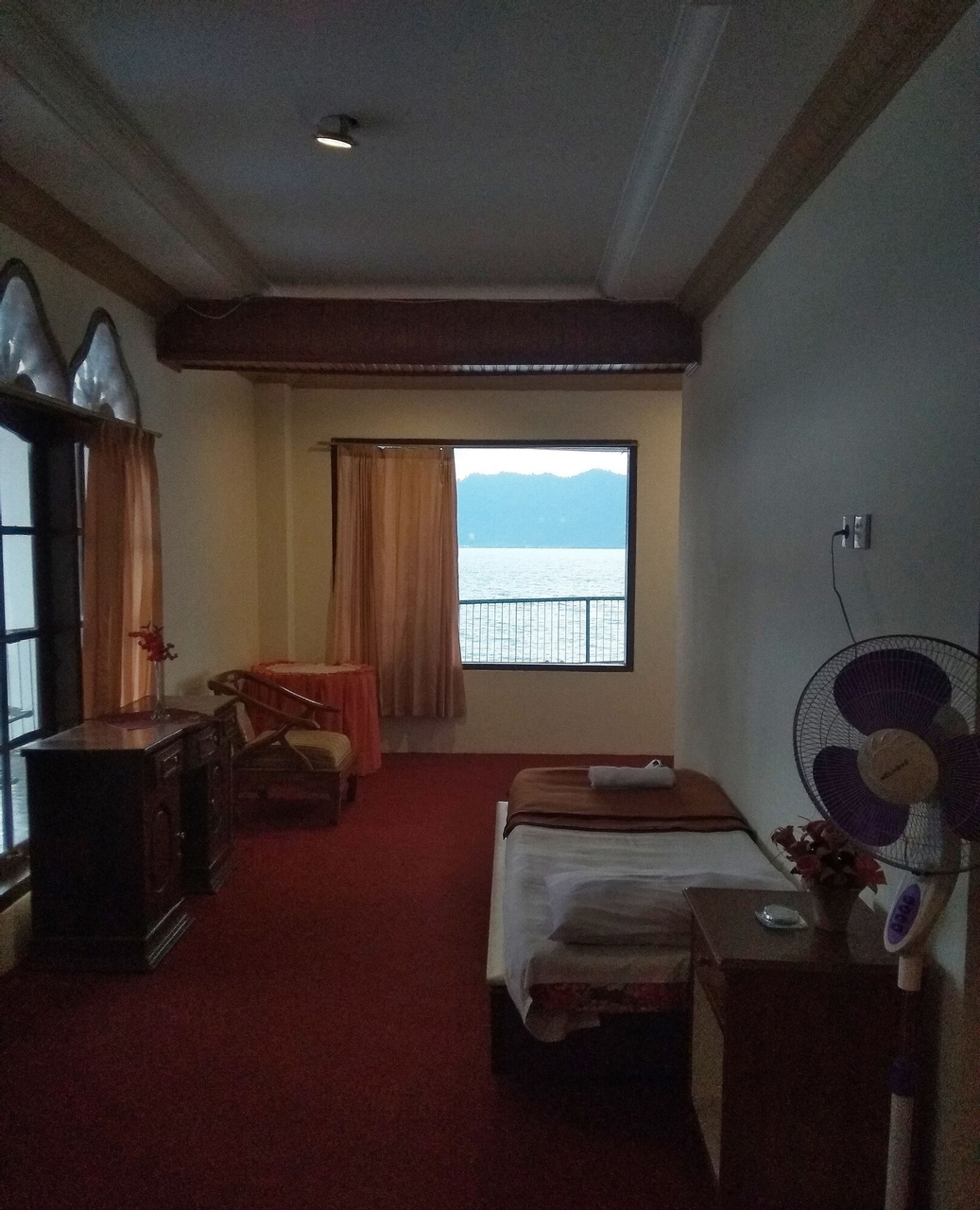 Bedroom 4, Hotel Maninjau Indah - The Lakeside Resort, Agam