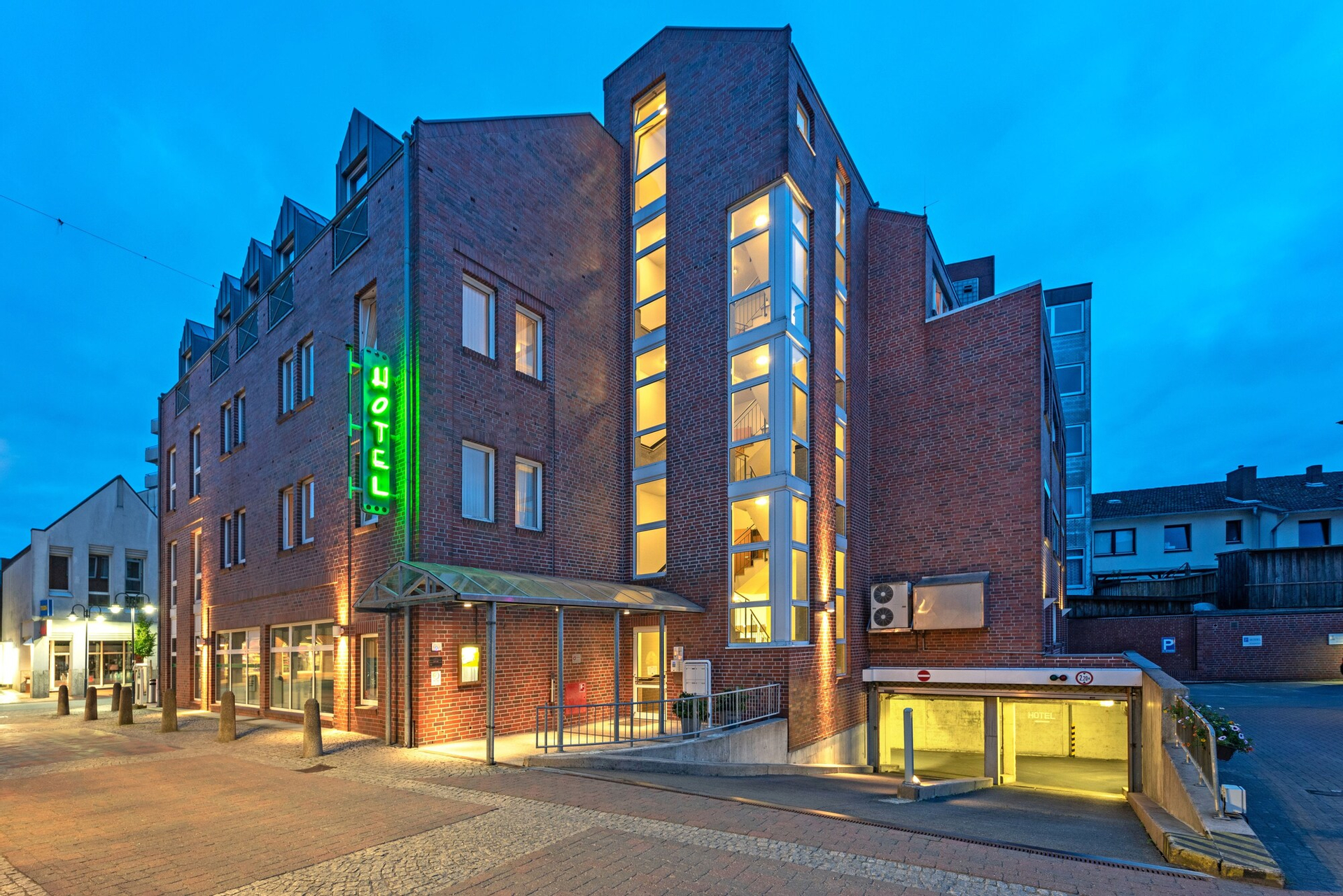 HOTEL BREMER TOR, Bestes Hotelfruhstuck, Self-Check-In 24 h, Vechta