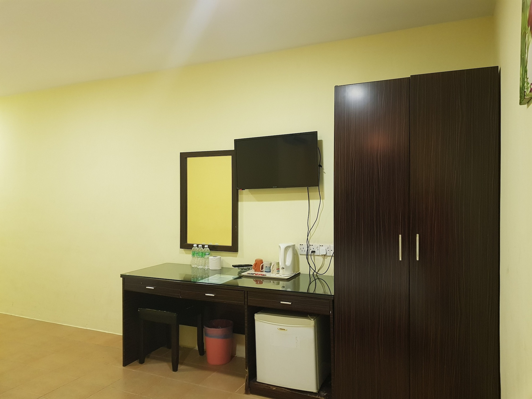 Others, New City Hotel, Hulu Langat